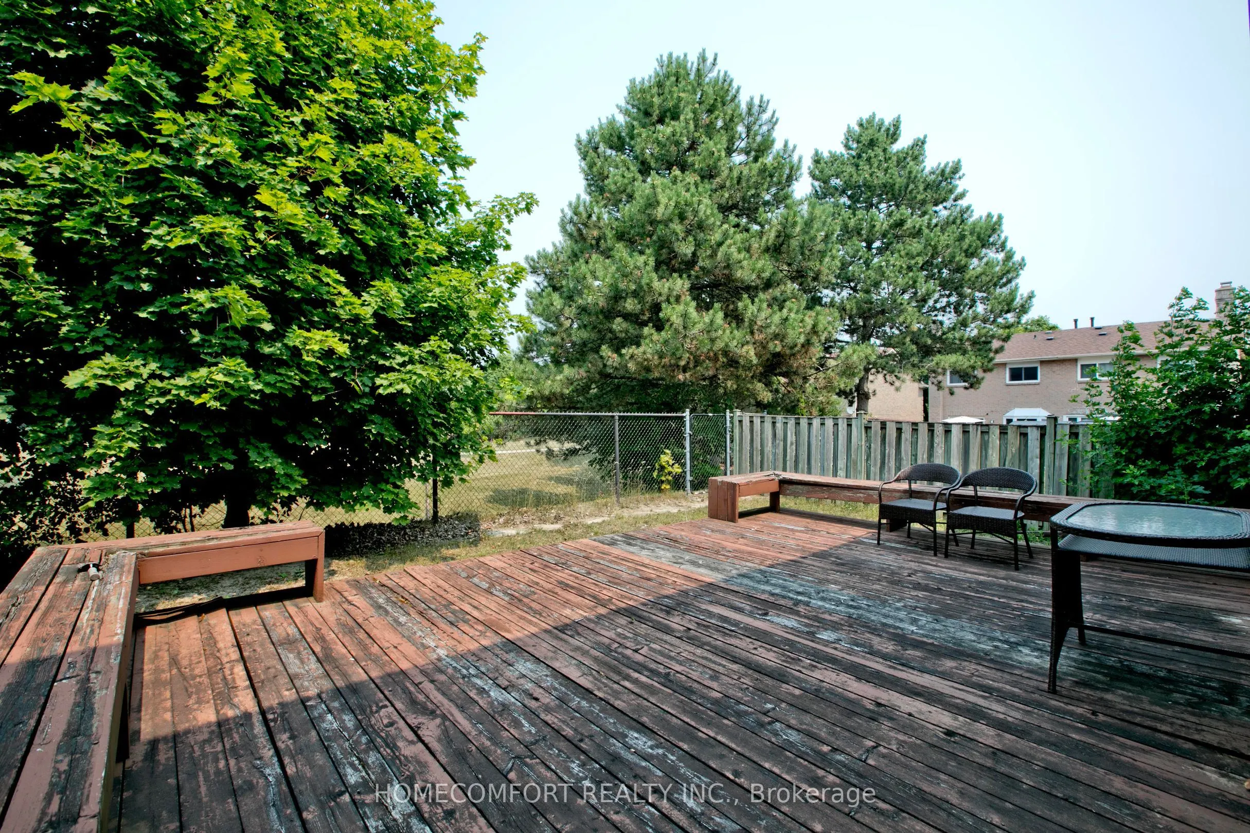 658 York Hill Boulevard