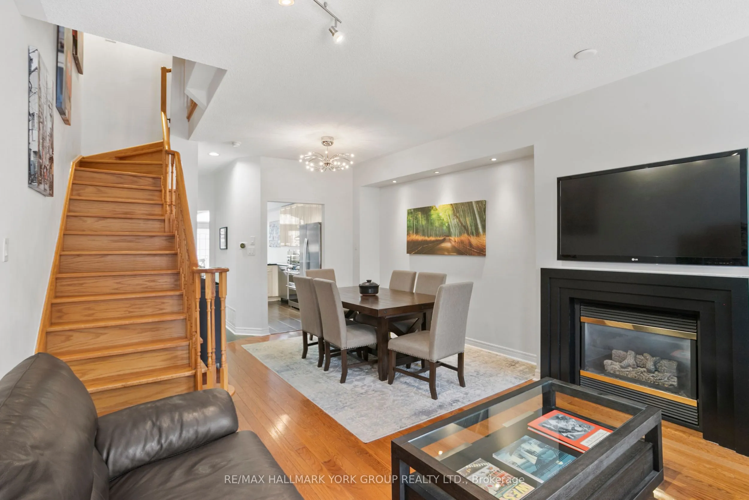 38 Hunt Avenue, #Unit 10