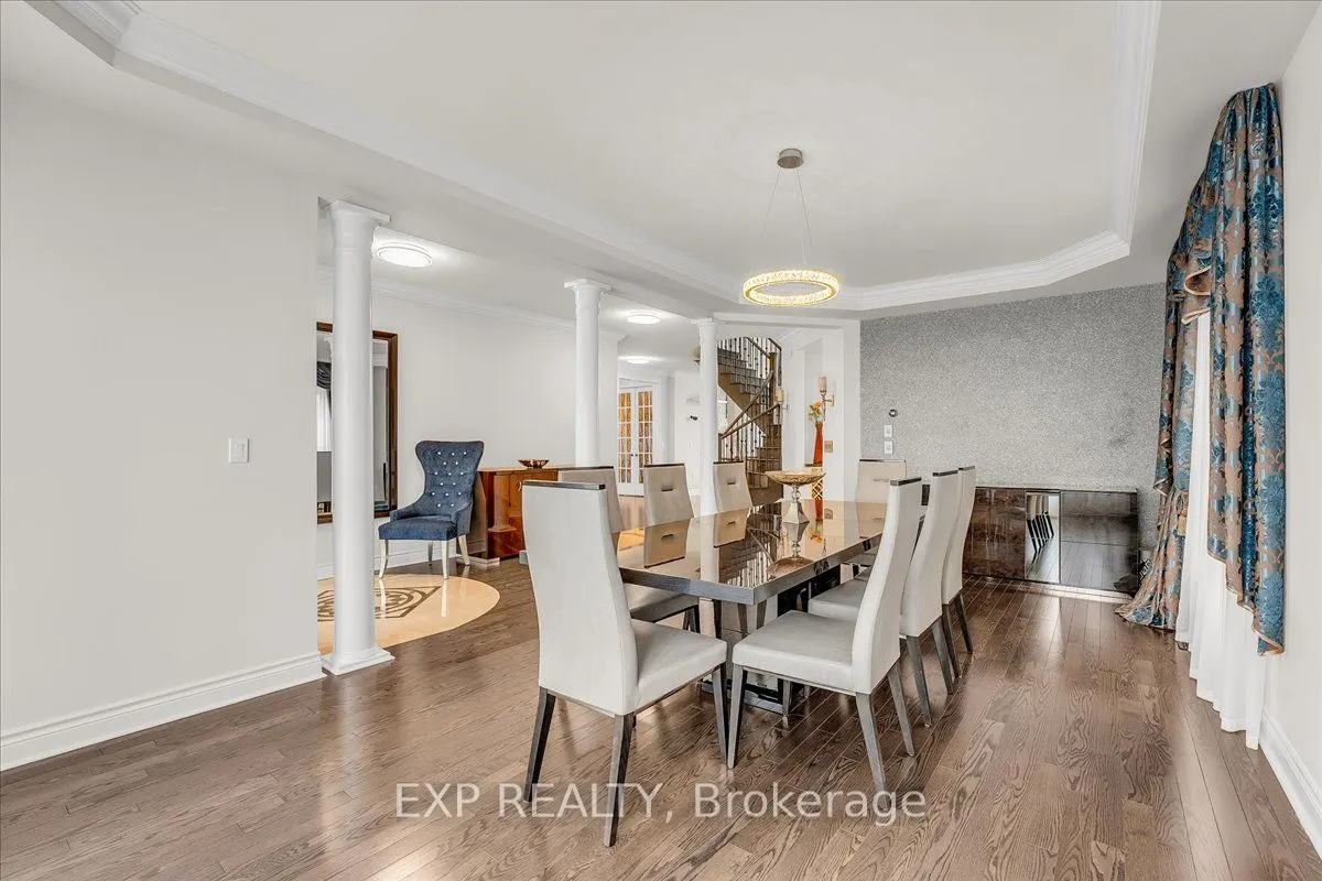 29 William Bowes Boulevard
