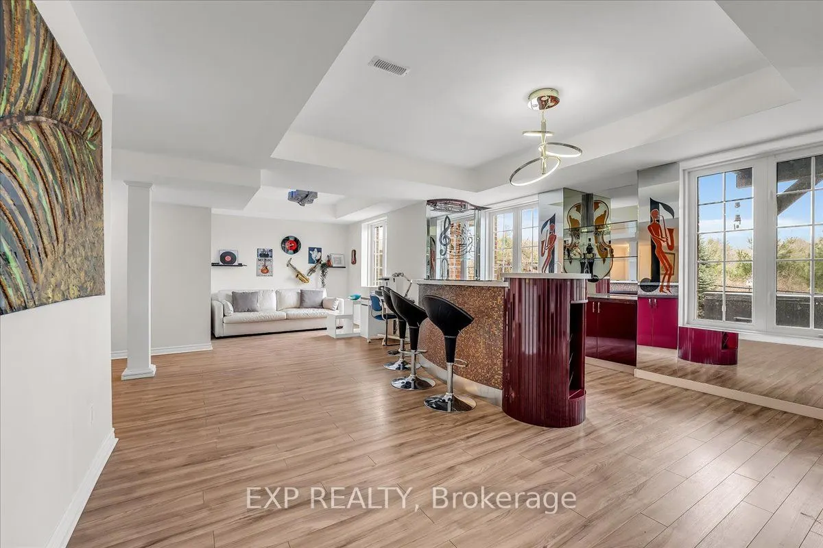 29 William Bowes Boulevard