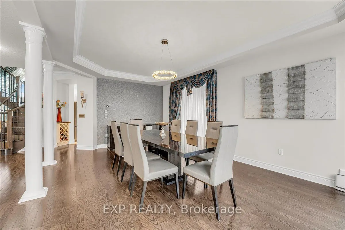 29 William Bowes Boulevard