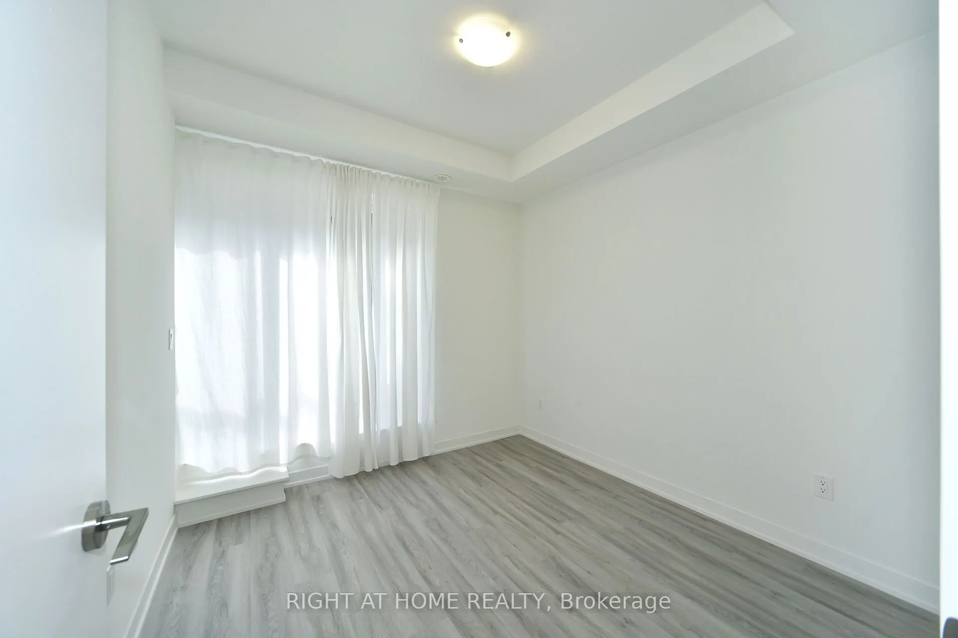 14 David Eyer Road, #1022