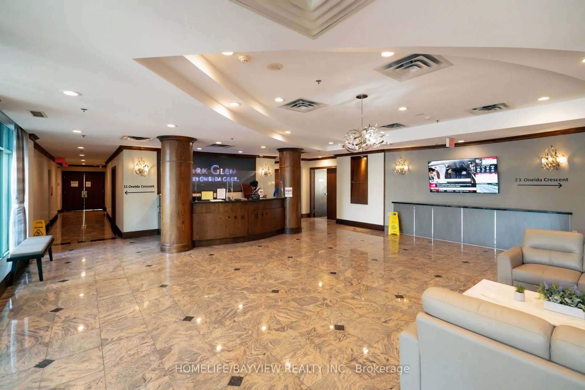 23 Oneida Crescent, #Ph05