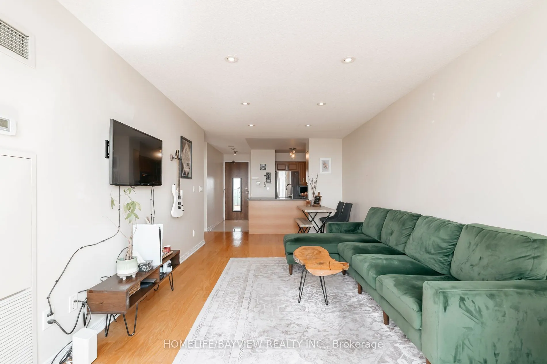 23 Oneida Crescent, #Ph05