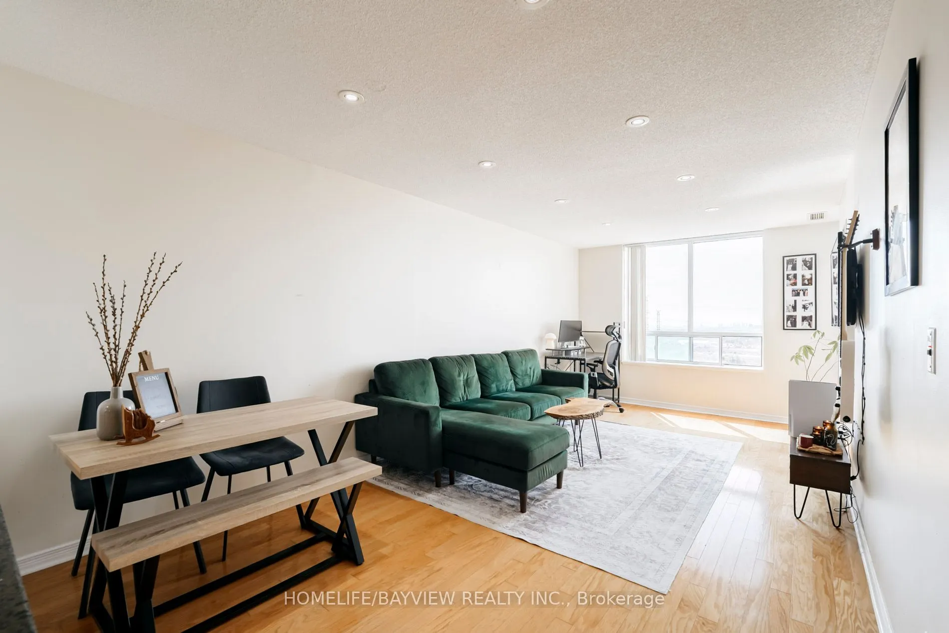 23 Oneida Crescent, #Ph05