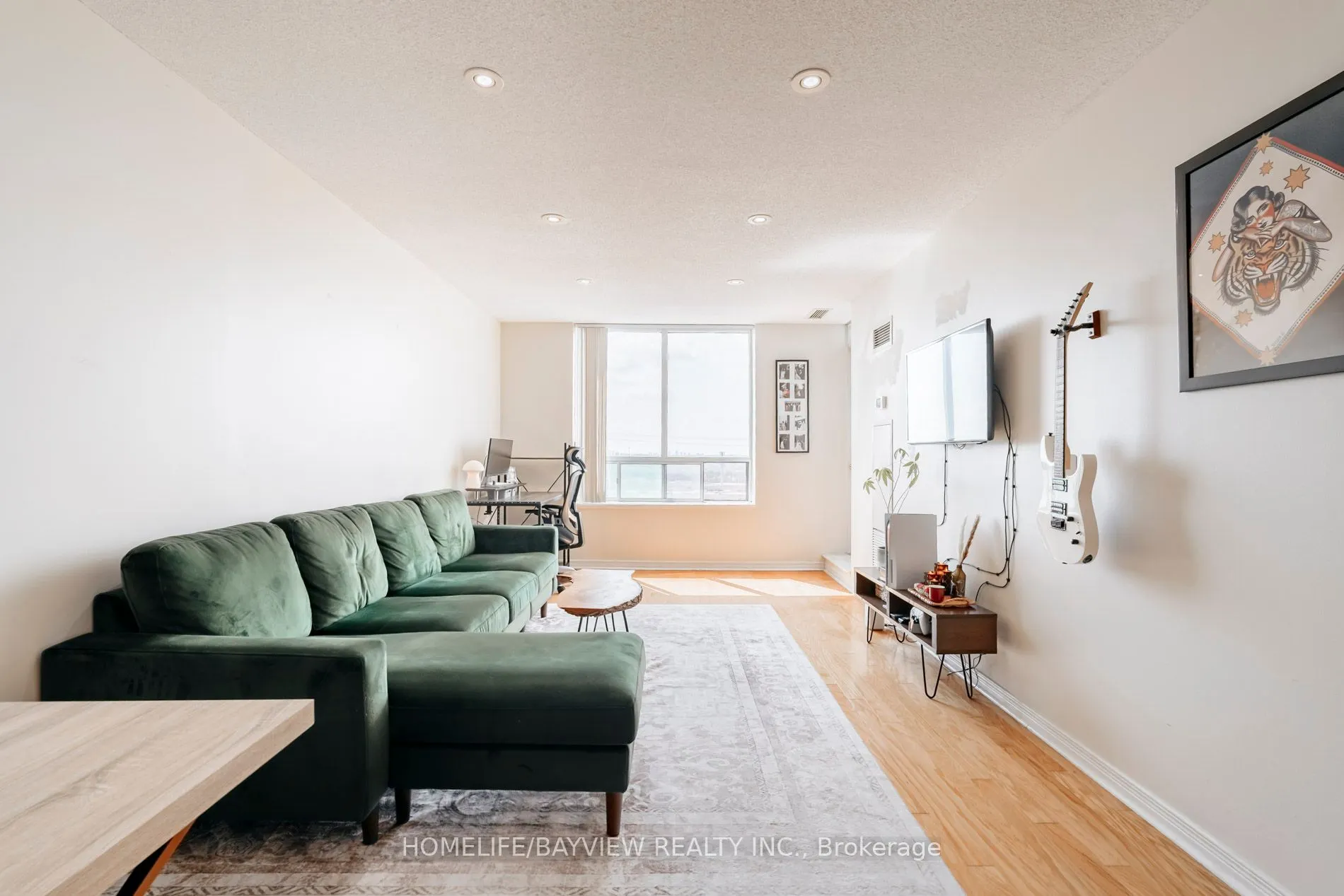 23 Oneida Crescent, #Ph05