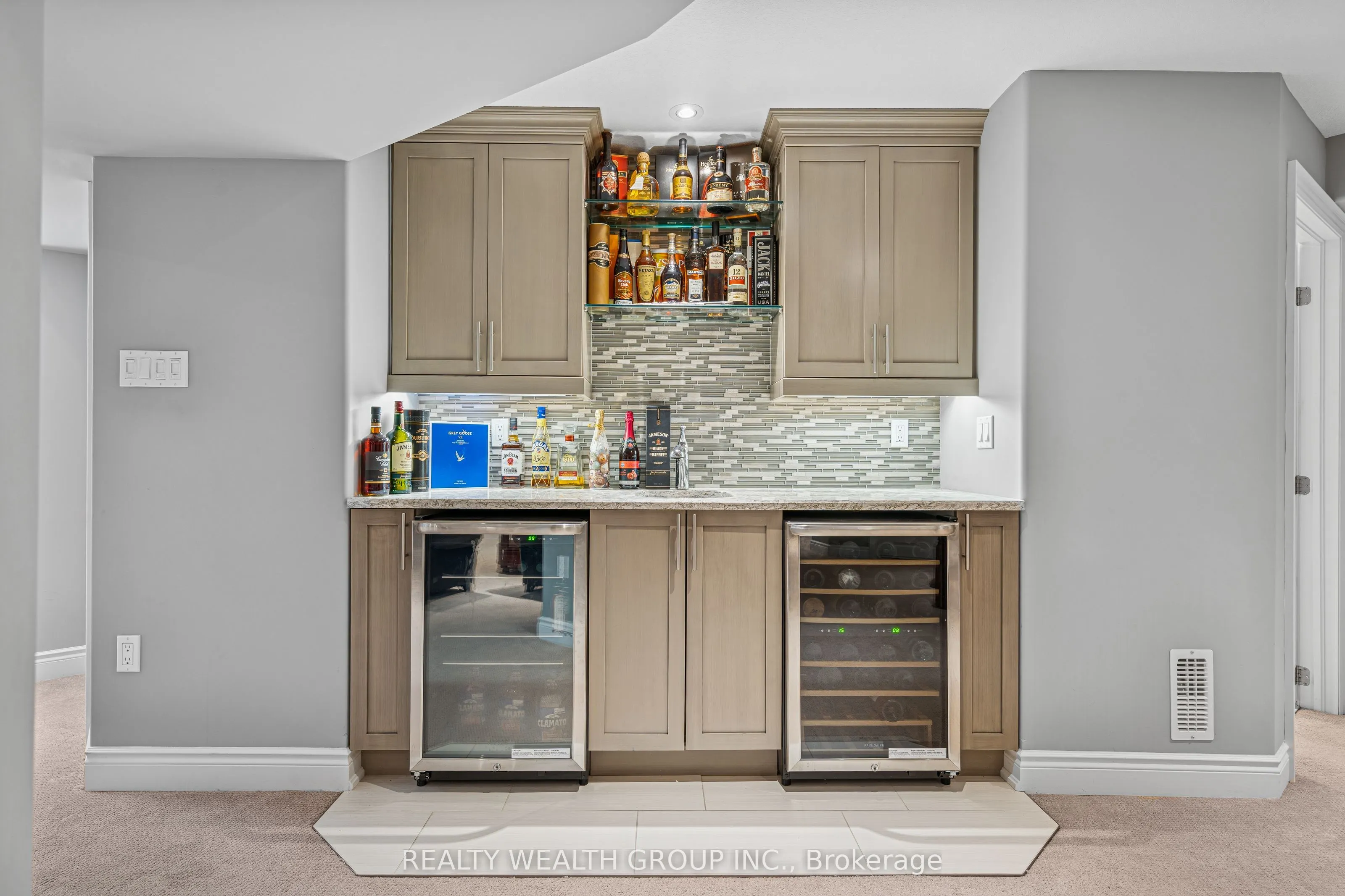 896 Booth Avenue