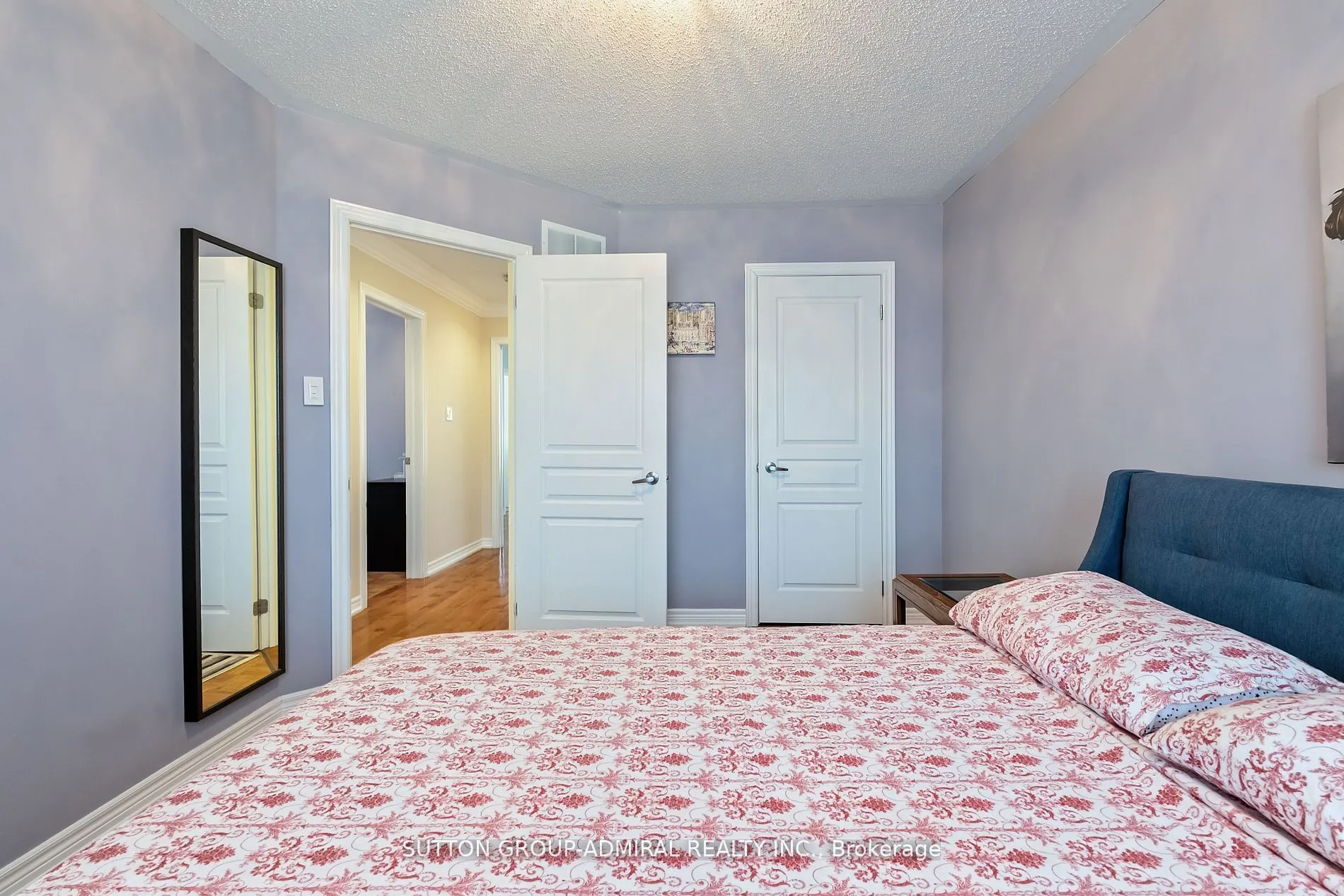 11 Thistle Avenue