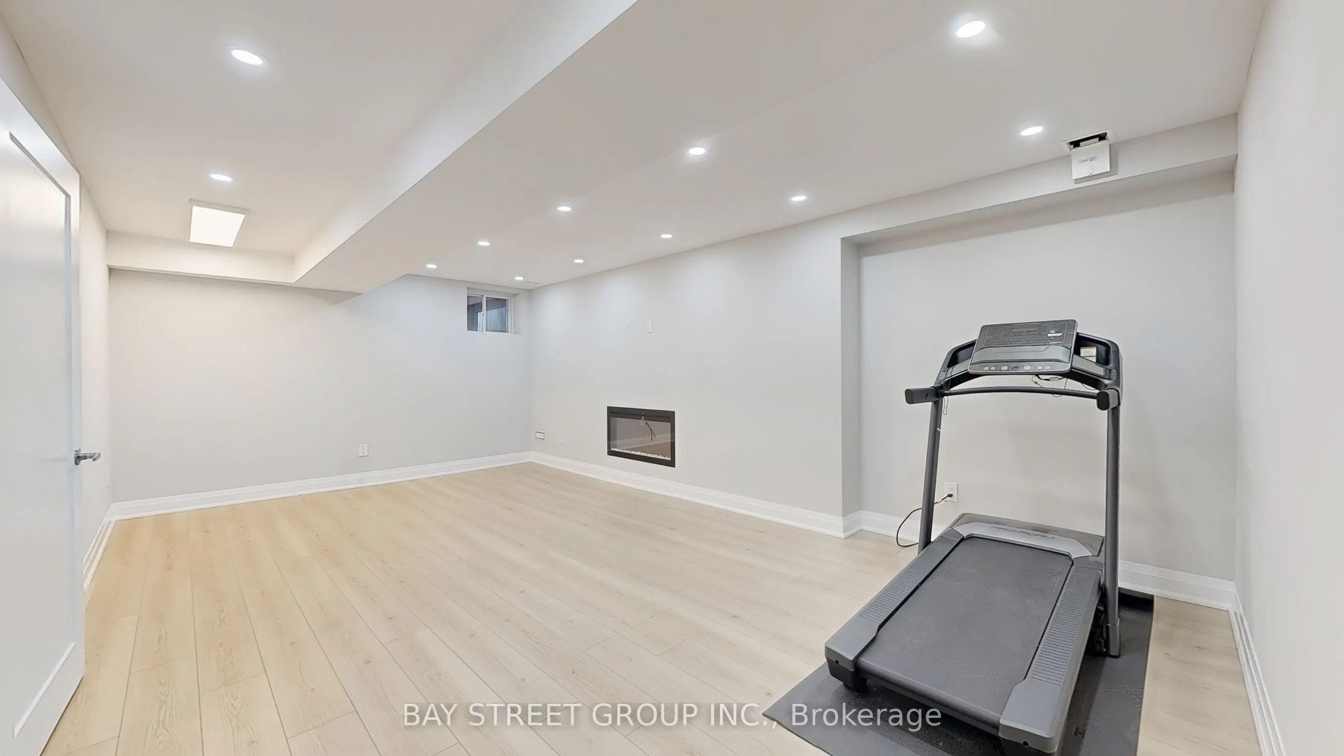 700 Summeridge Drive, #3