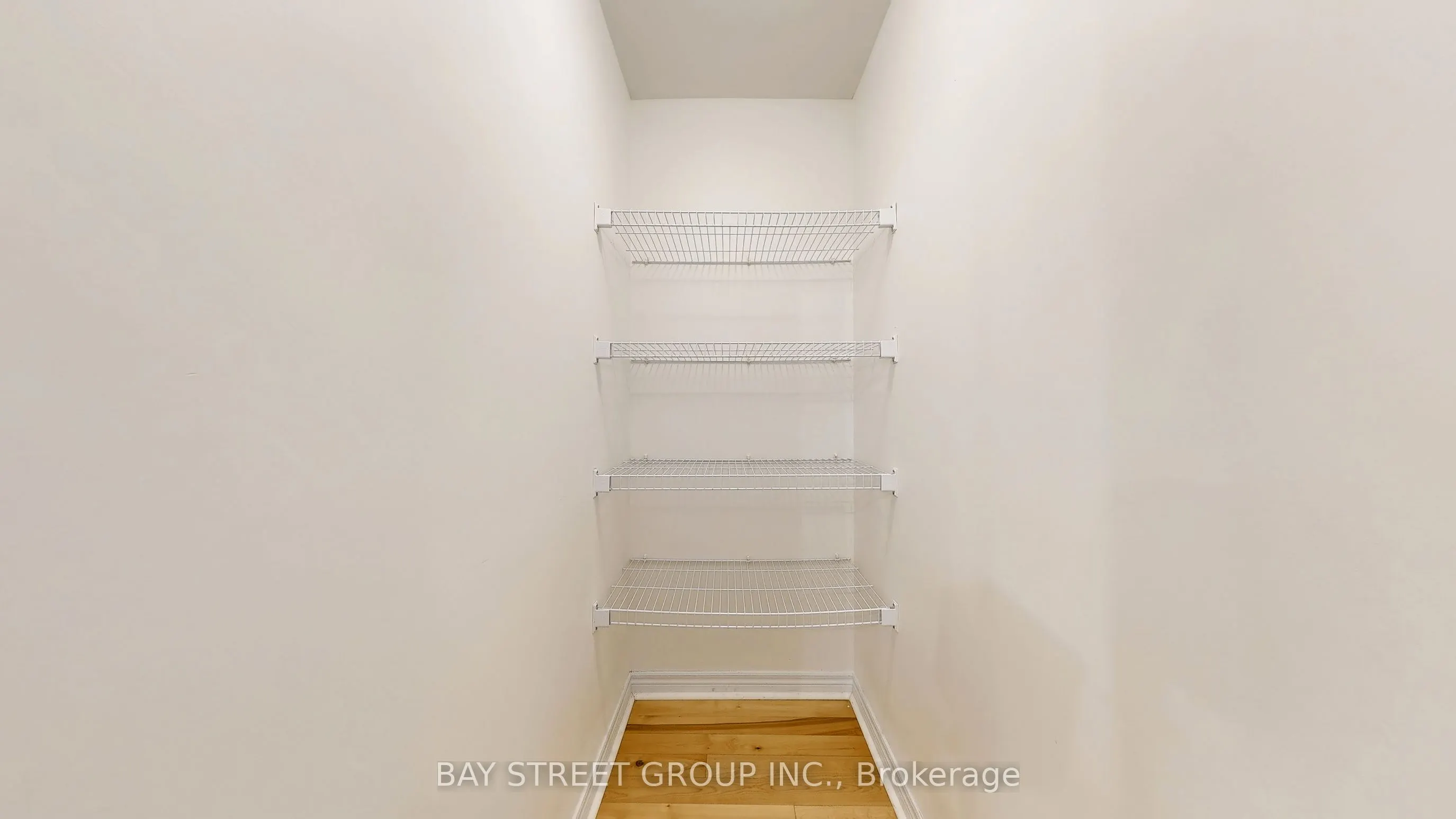700 Summeridge Drive, #3