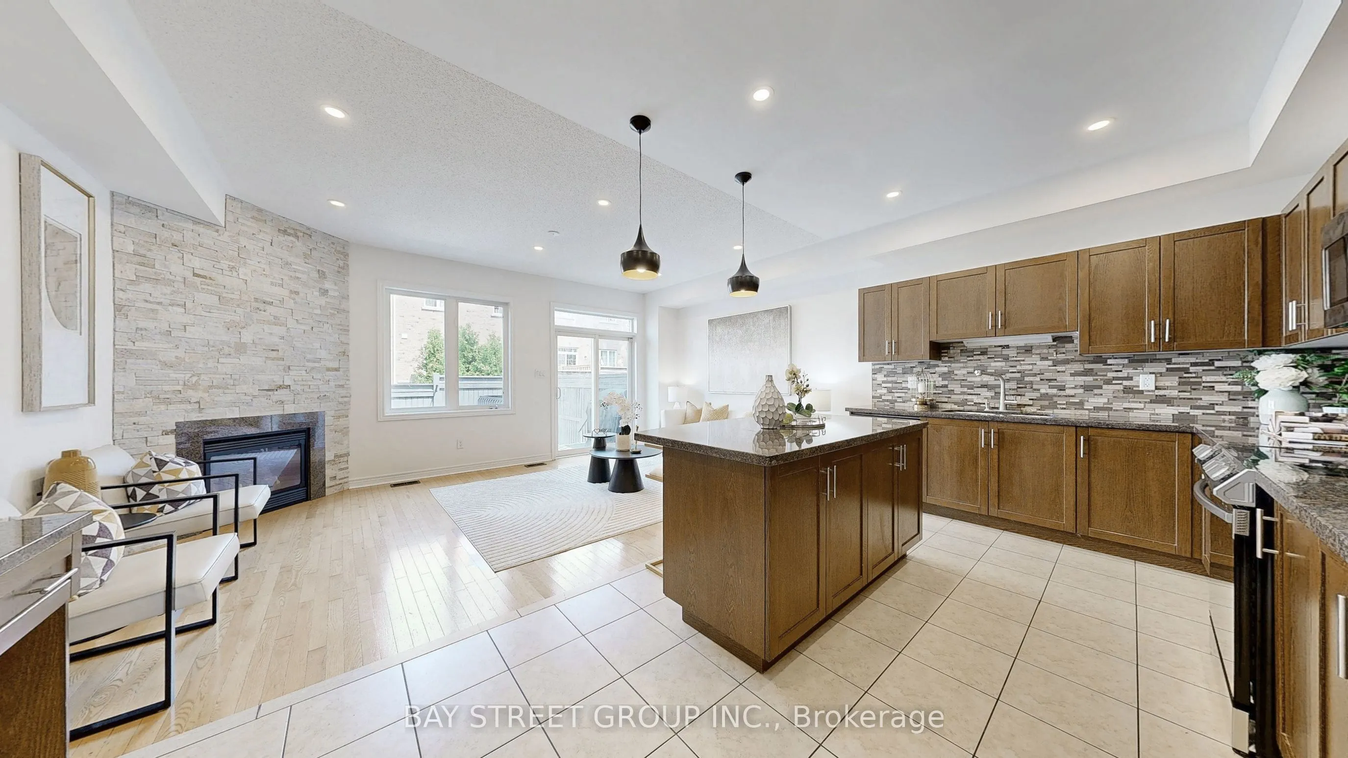 700 Summeridge Drive, #3