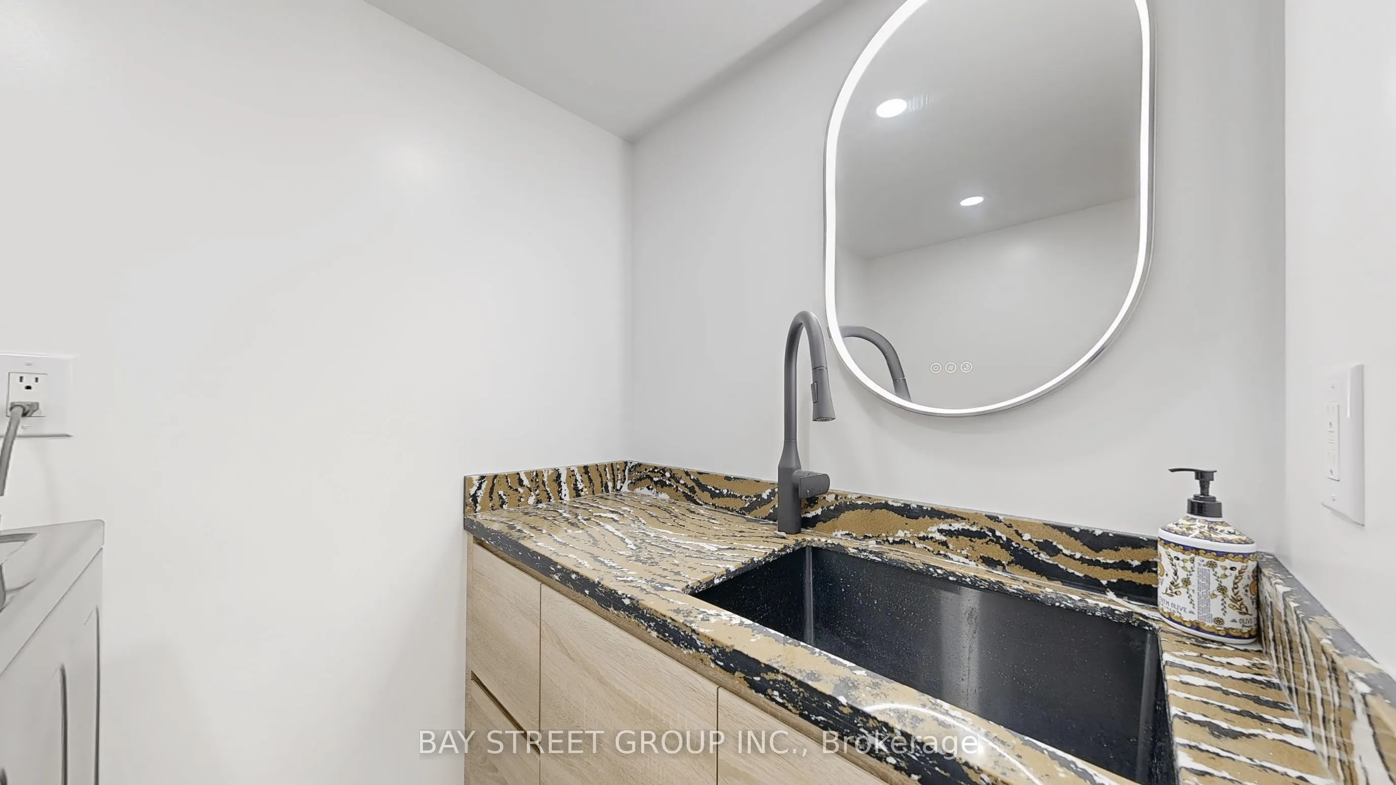 700 Summeridge Drive, #3