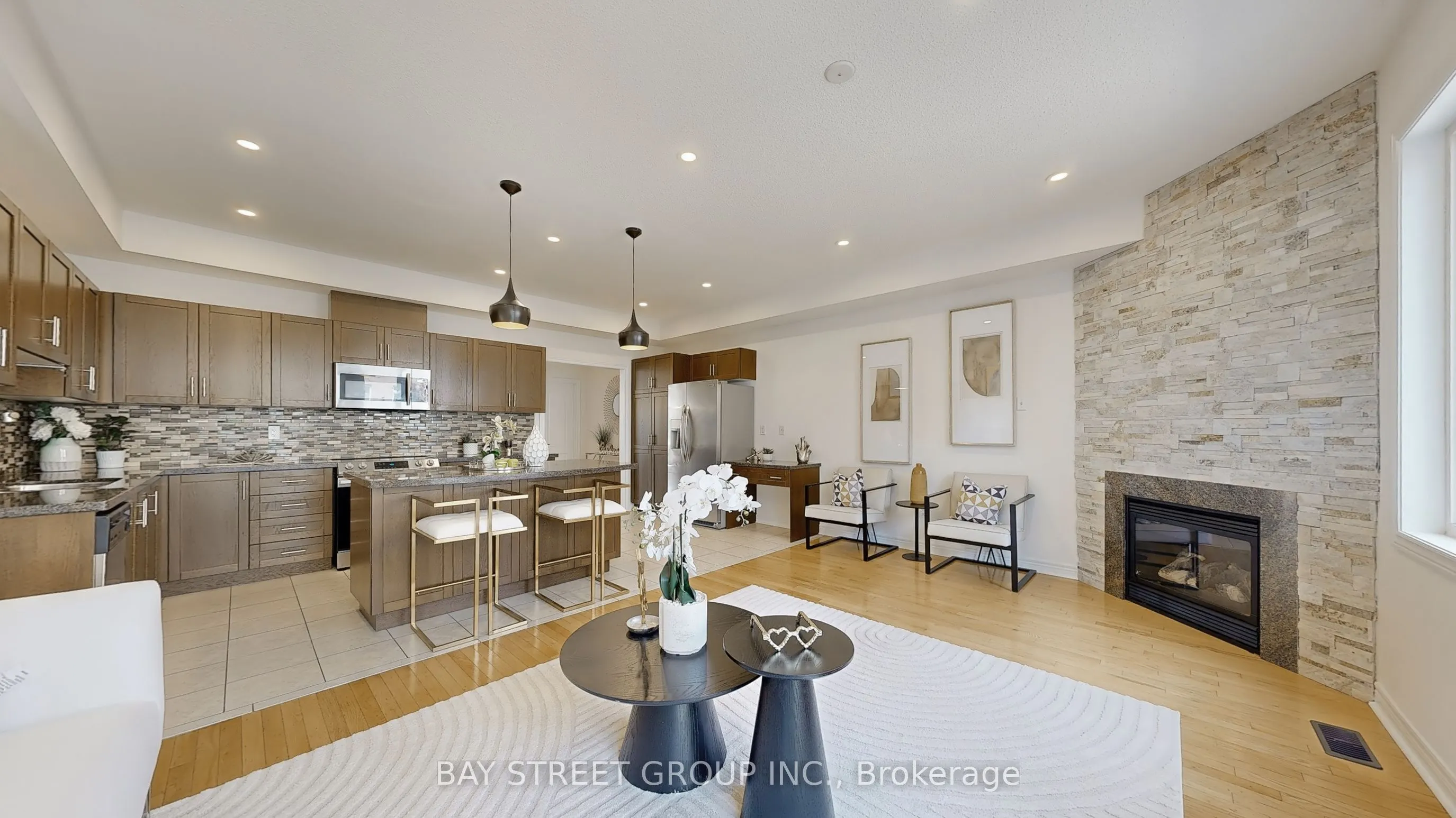 700 Summeridge Drive, #3