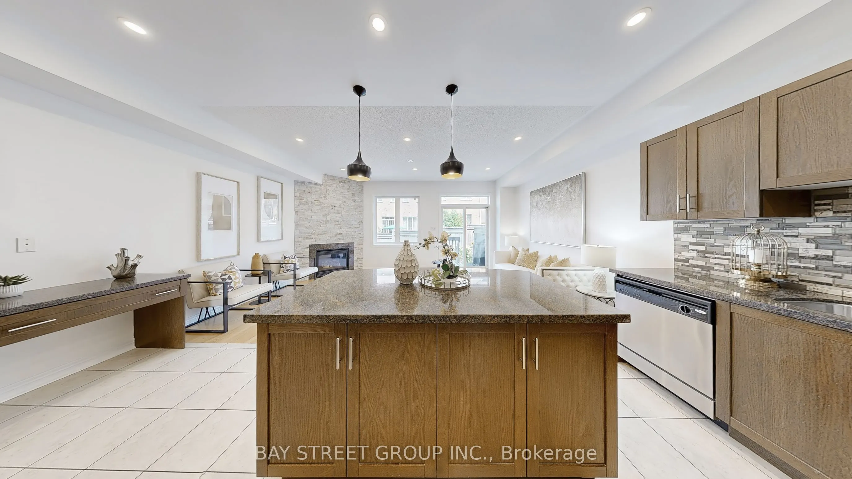 700 Summeridge Drive, #3
