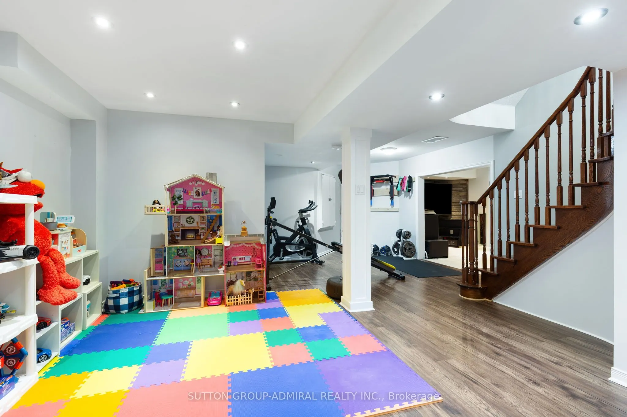 1992 PRINCE Court