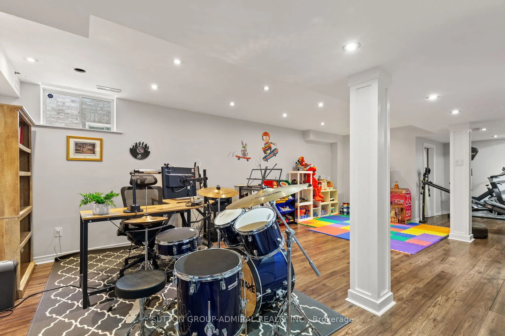 1992 PRINCE Court