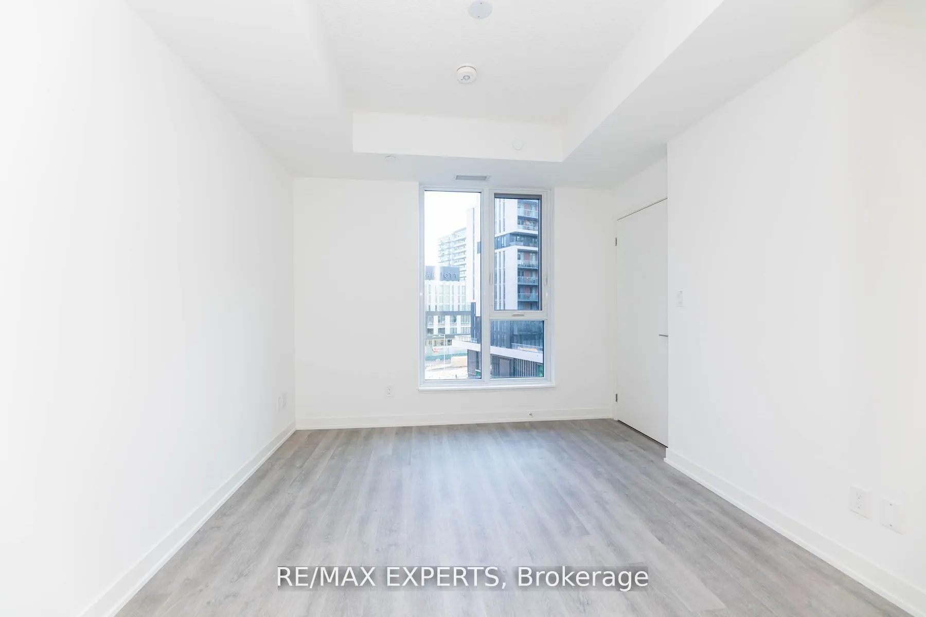 38 Simcoe Promenade Circle, #608C