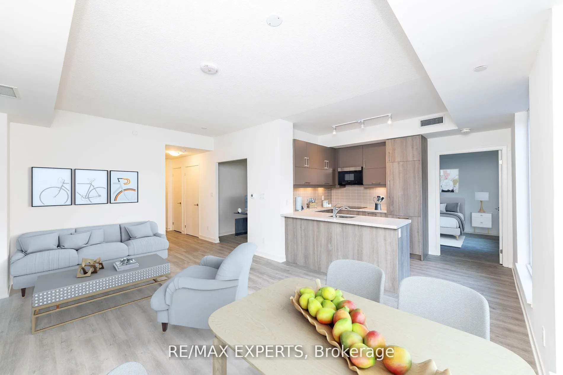 38 Simcoe Promenade Circle, #608C