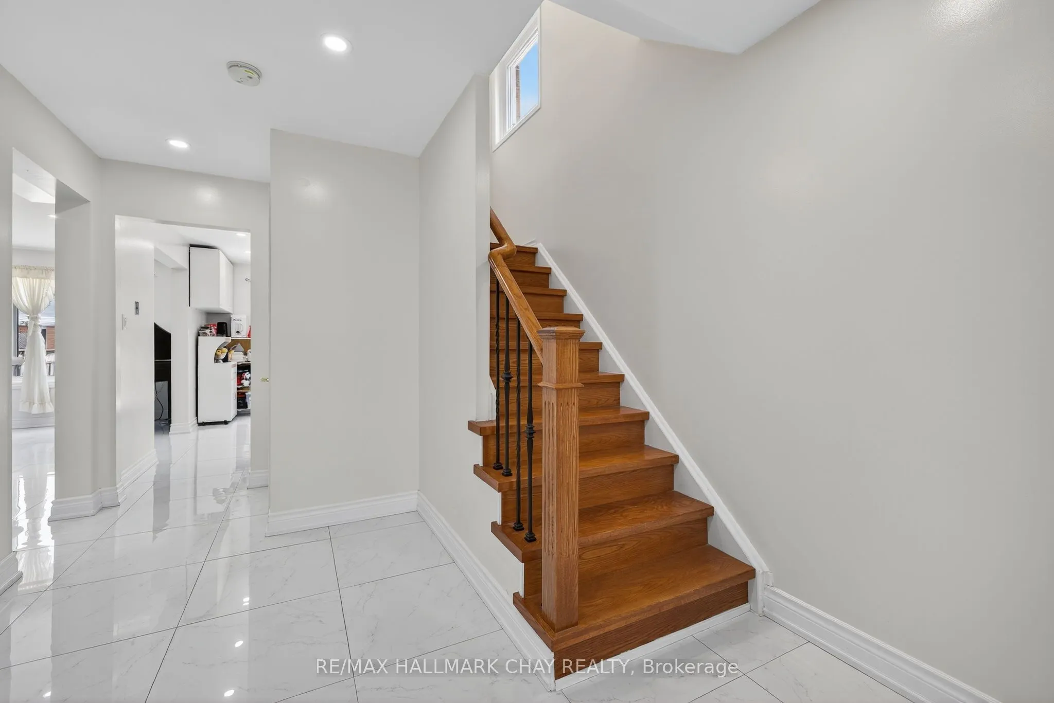 49 Mcknight Crescent