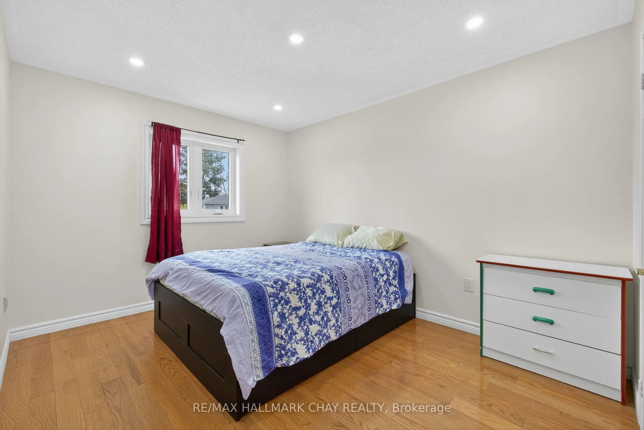 49 Mcknight Crescent