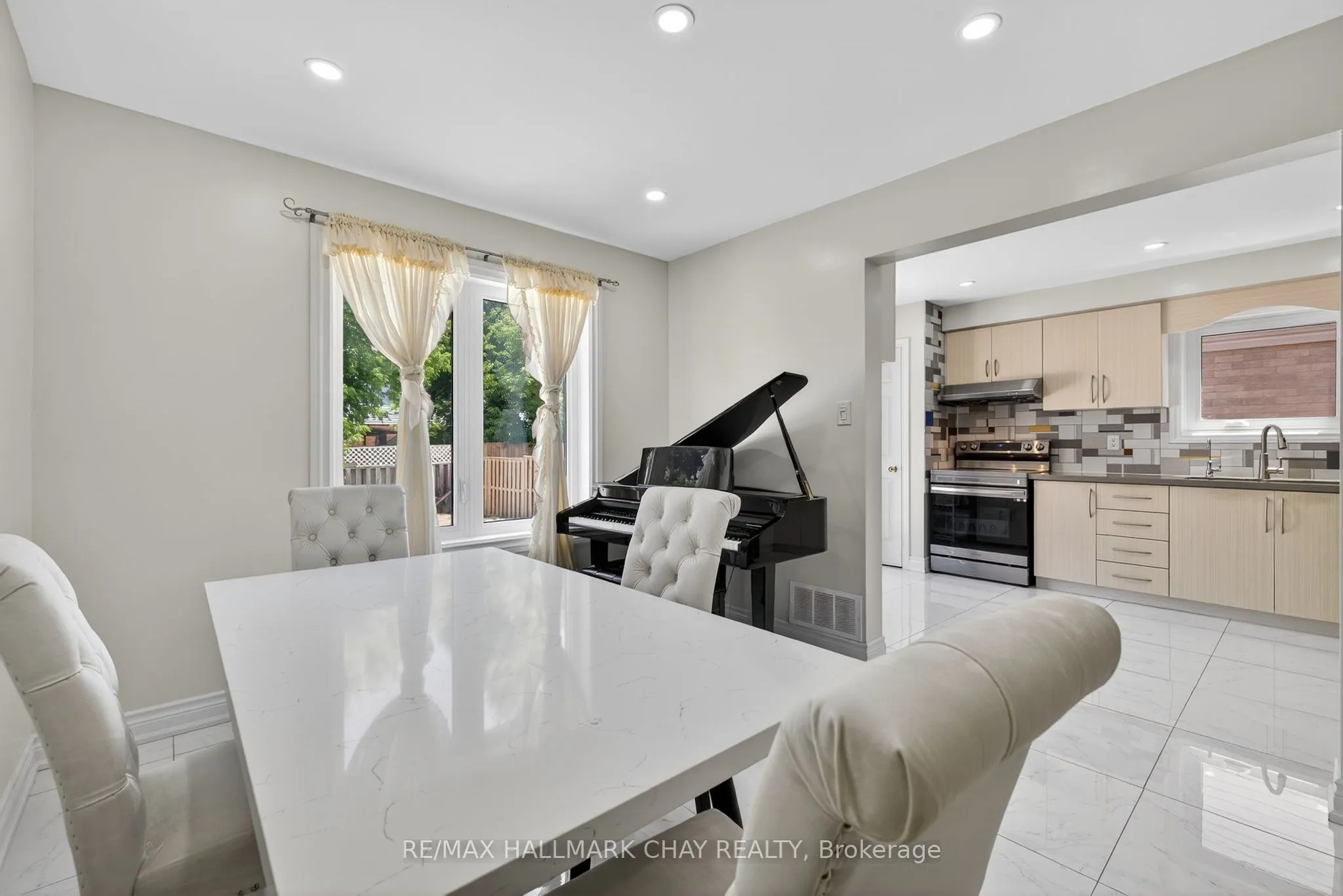49 Mcknight Crescent