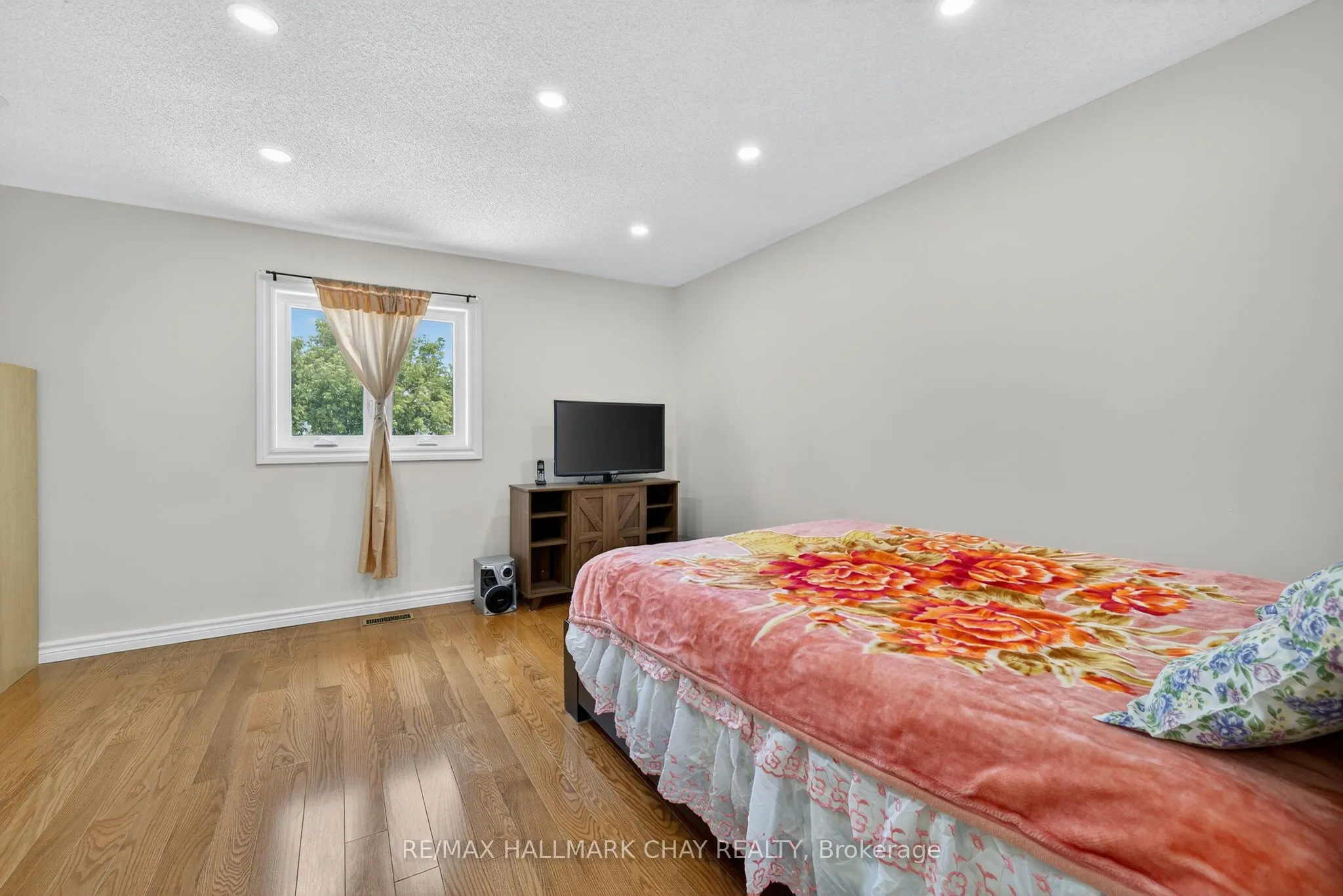 49 Mcknight Crescent