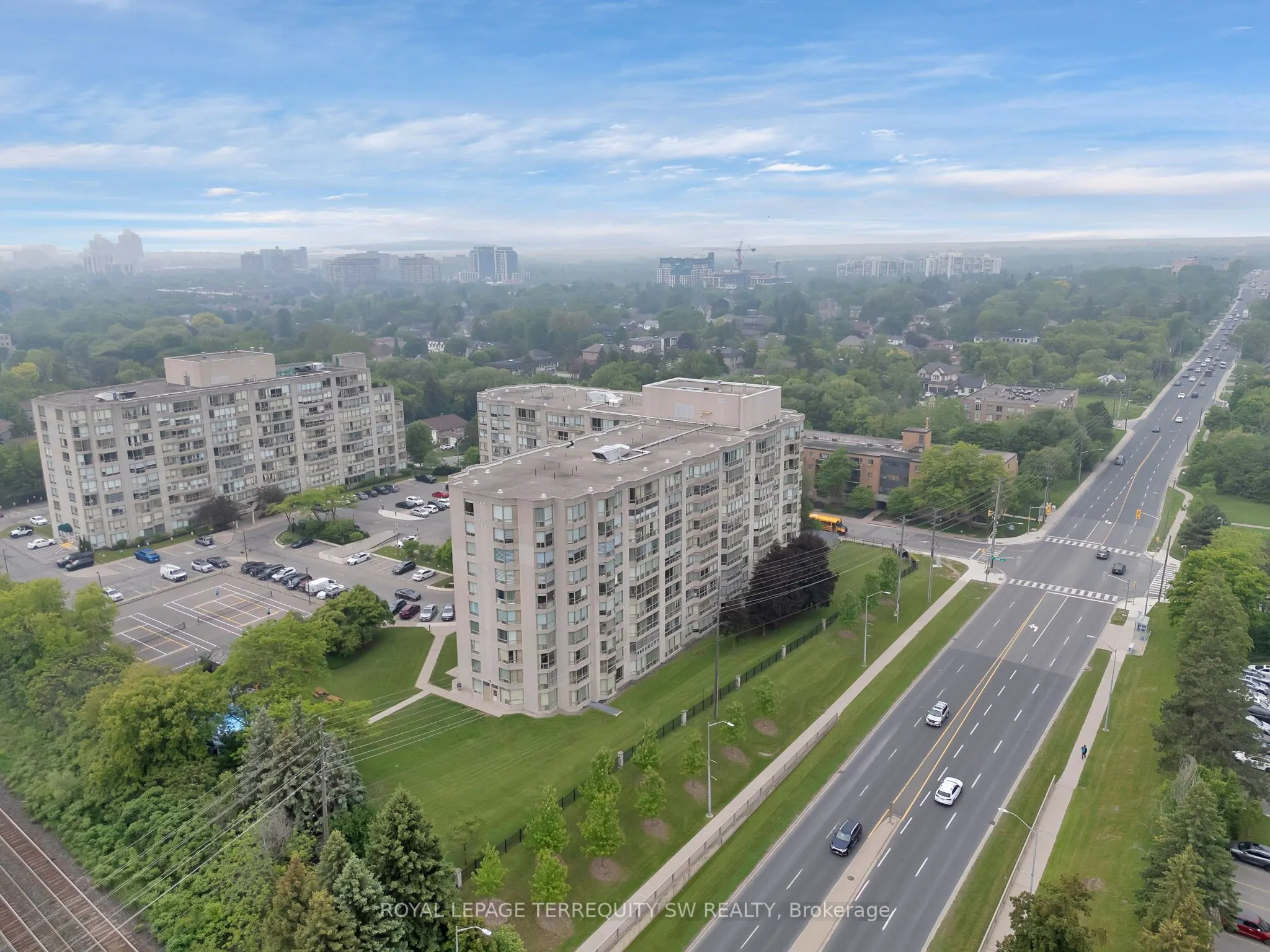 309 Major Mackenzie Drive E, #113