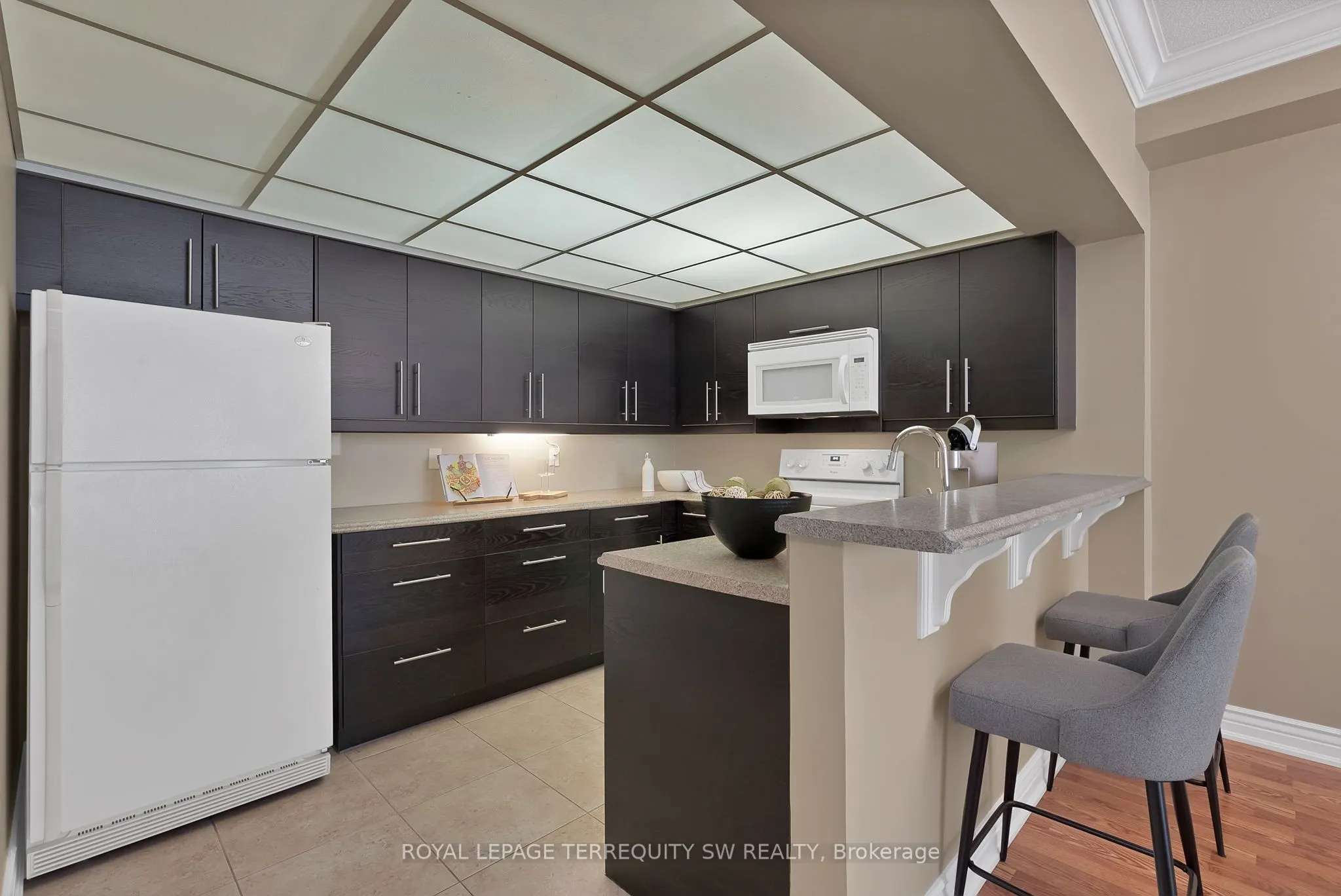 309 Major Mackenzie Drive E, #113