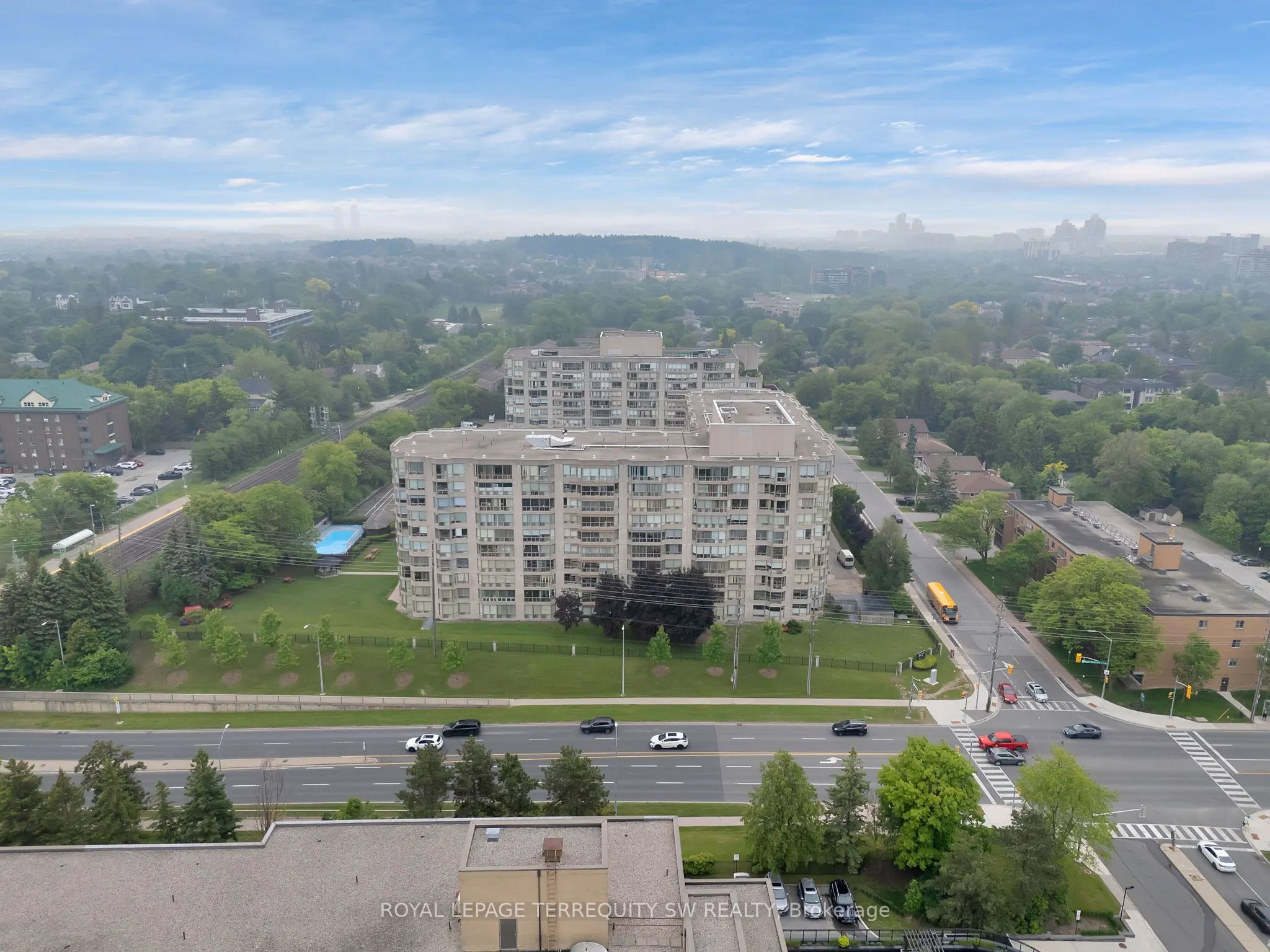 309 Major Mackenzie Drive E, #113