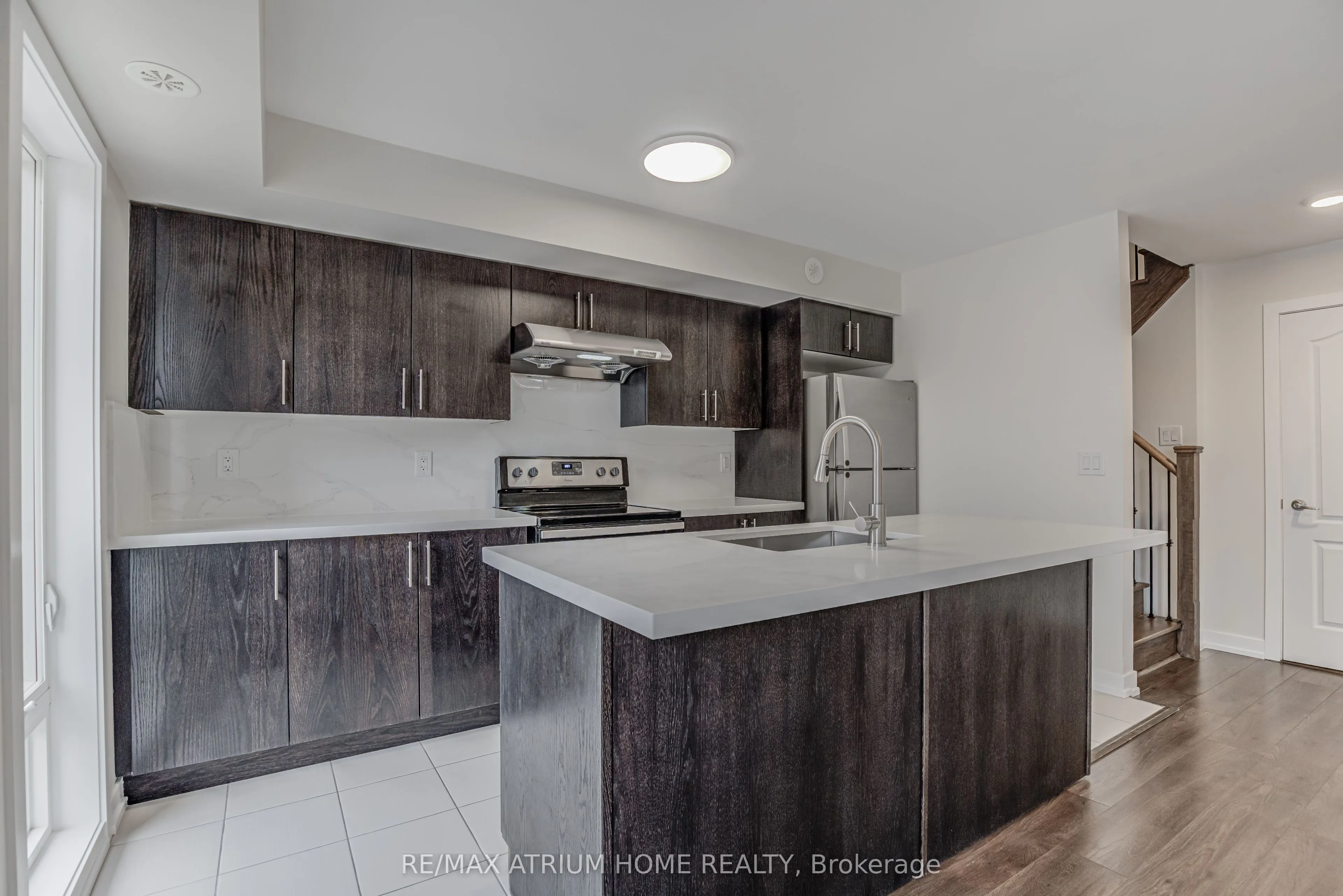 10 Dunsheath Way, #220
