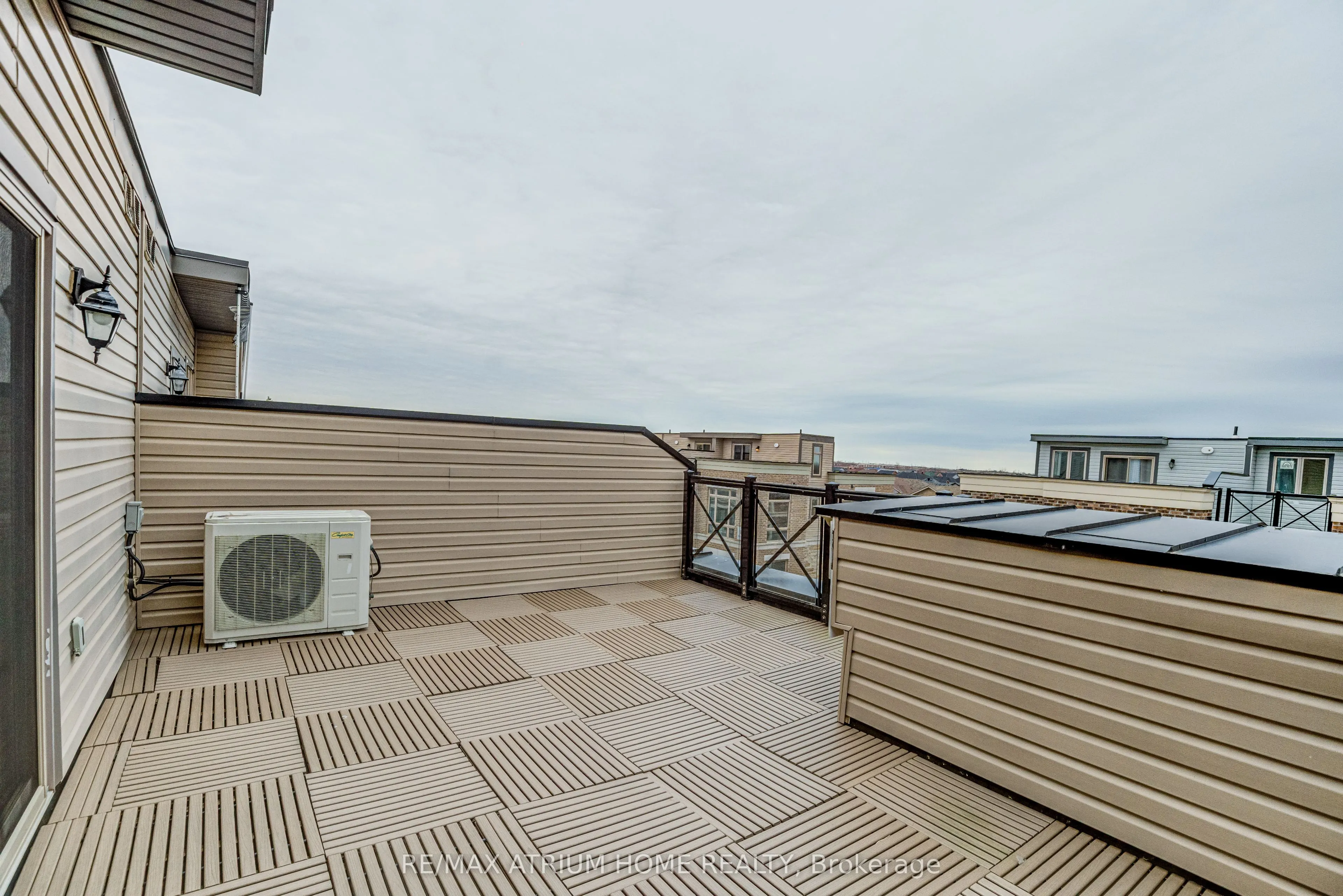 10 Dunsheath Way, #220