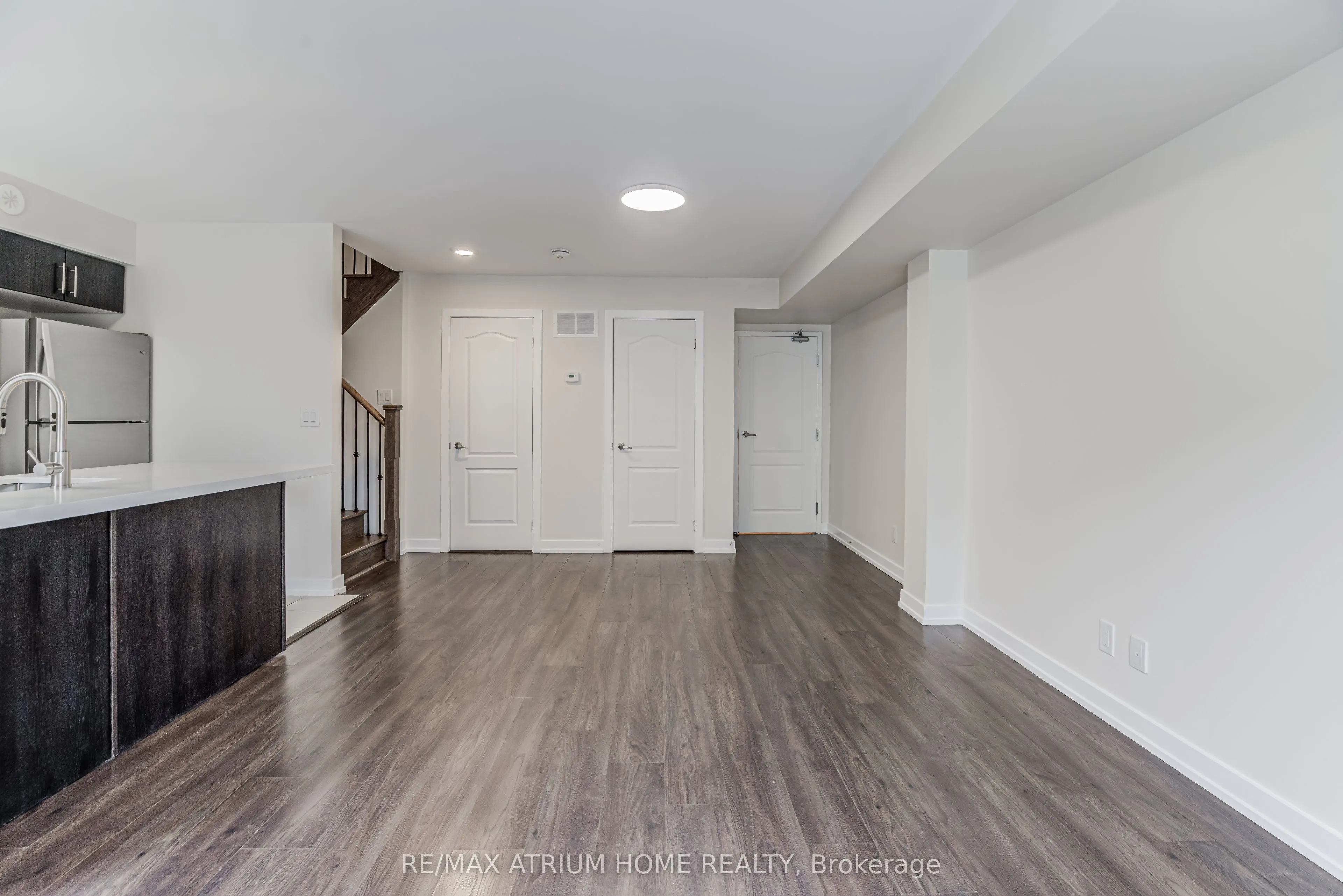 10 Dunsheath Way, #220