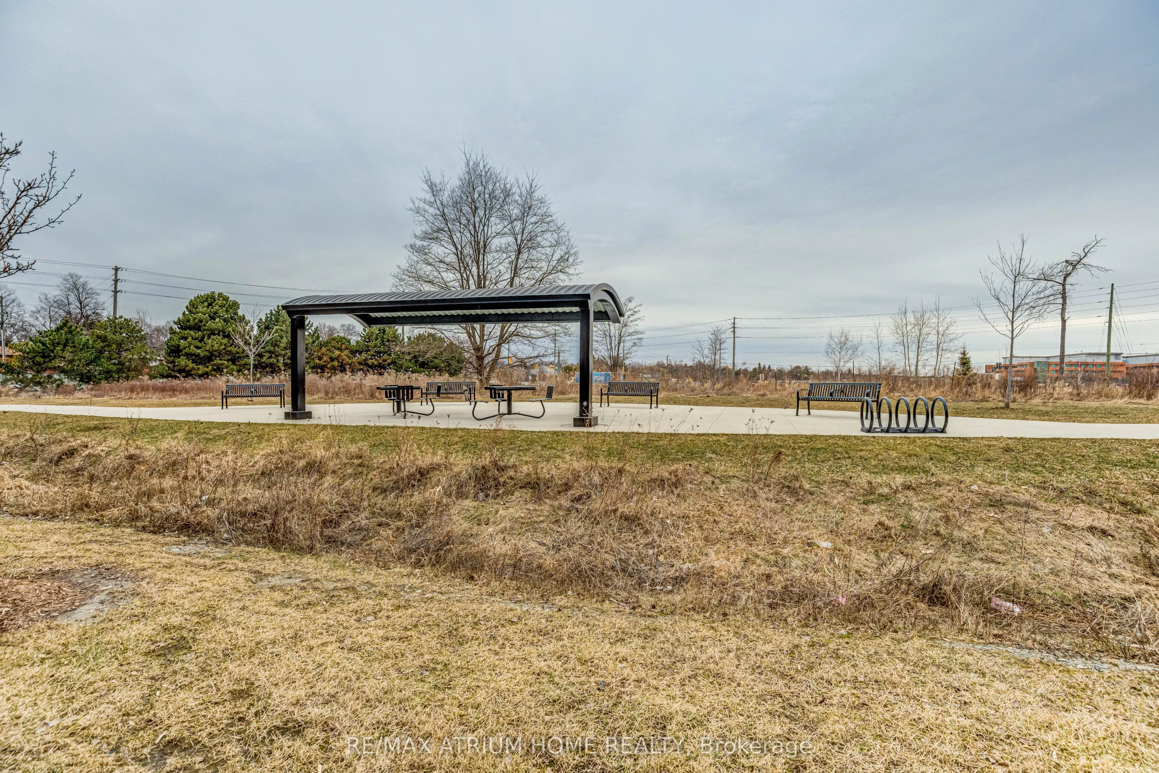 10 Dunsheath Way, #220