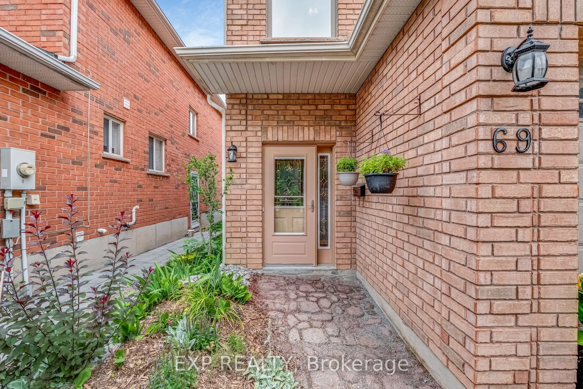 69 Clearmeadow Boulevard