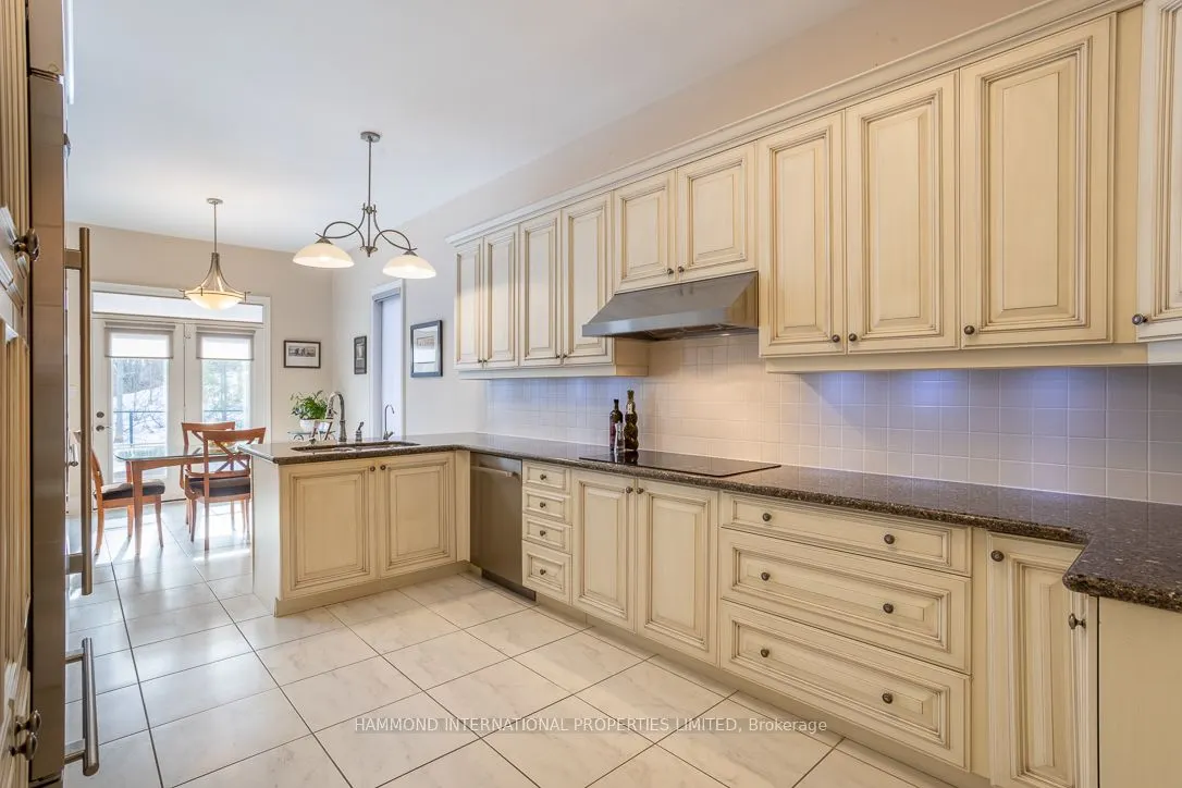 203 Hunterwood Chase