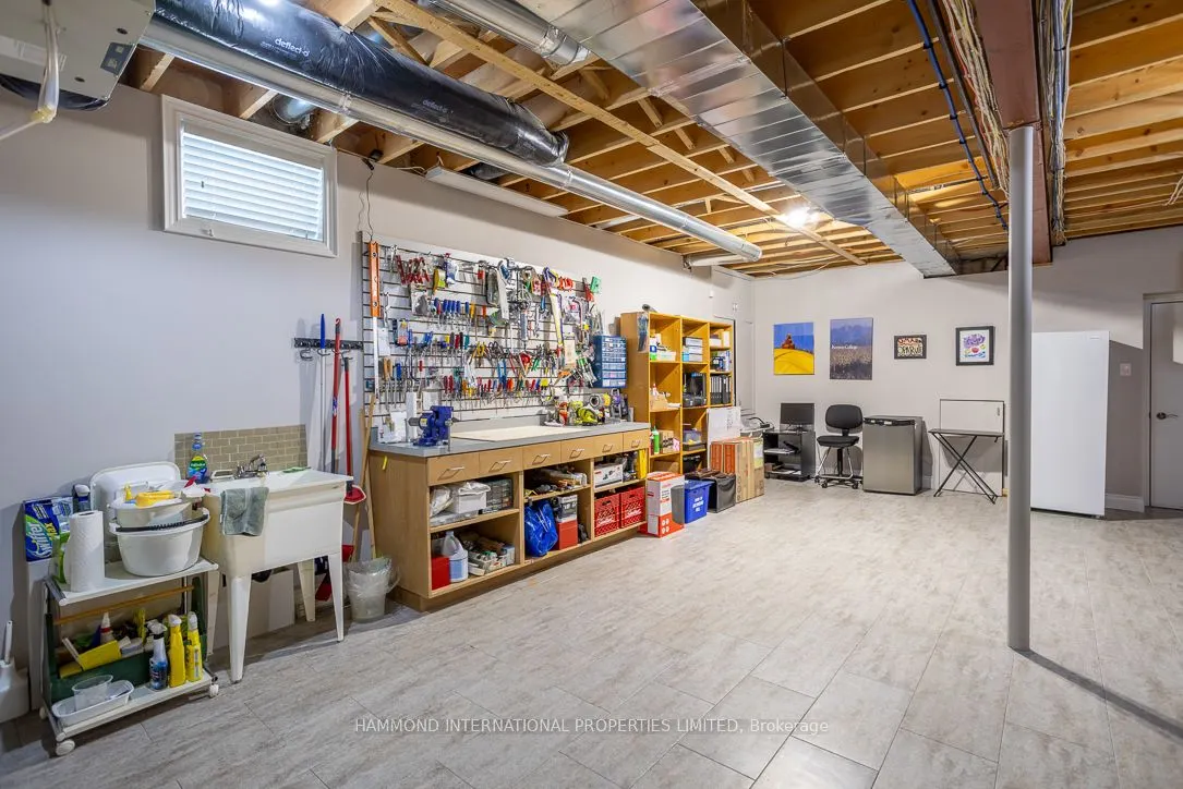 203 Hunterwood Chase