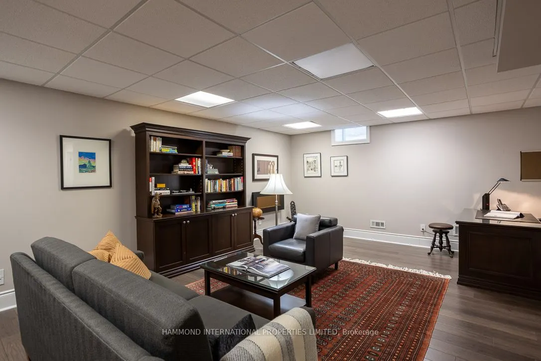 203 Hunterwood Chase