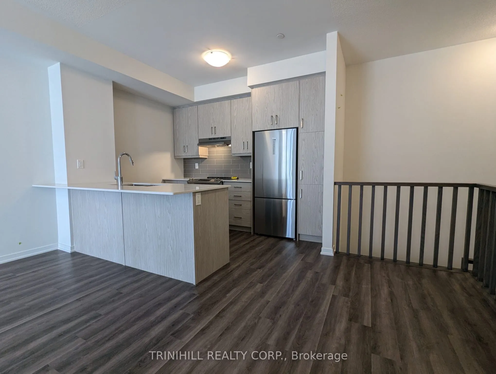 121 Honeycrisp Crescent, #253