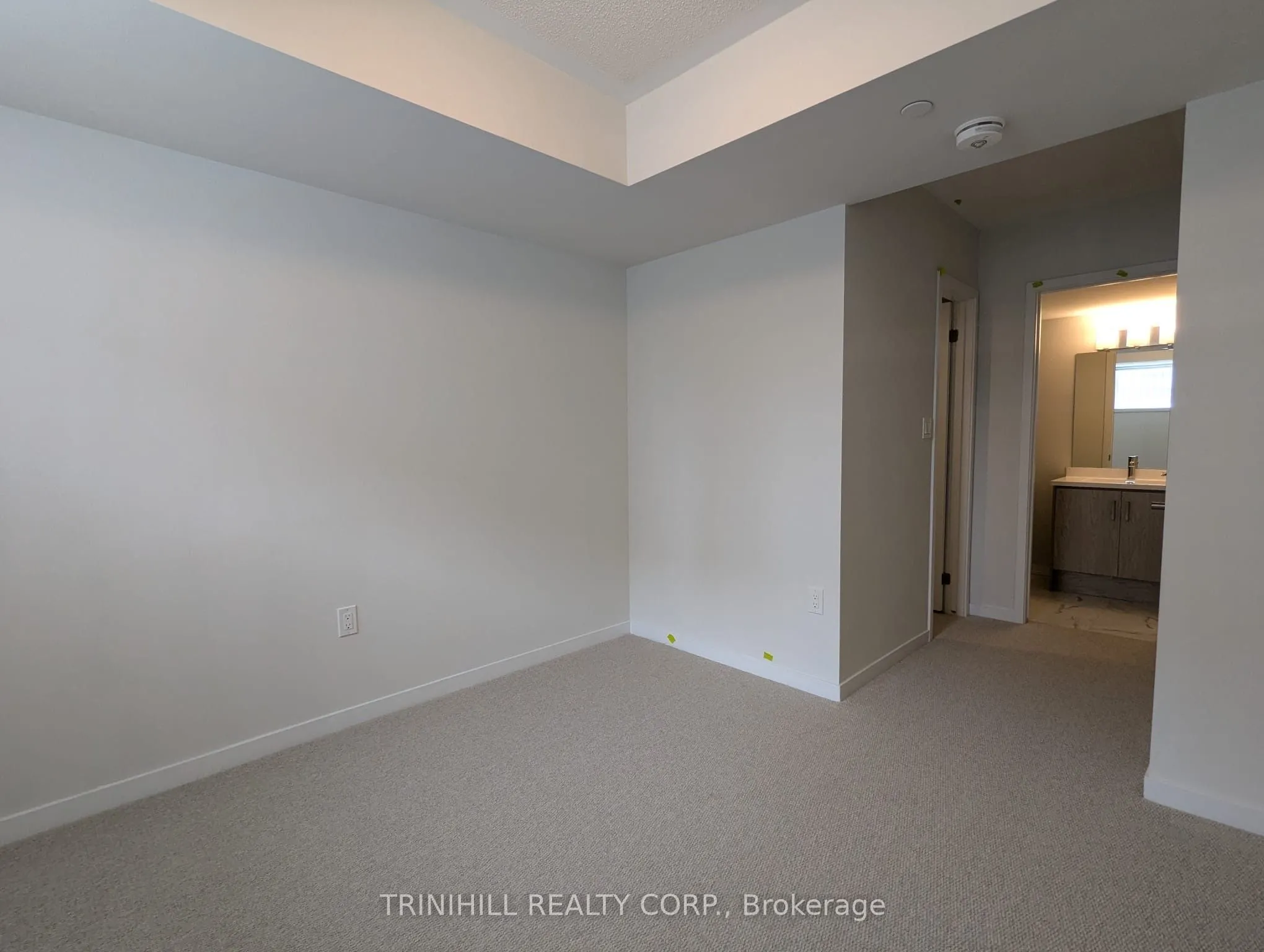 121 Honeycrisp Crescent, #253