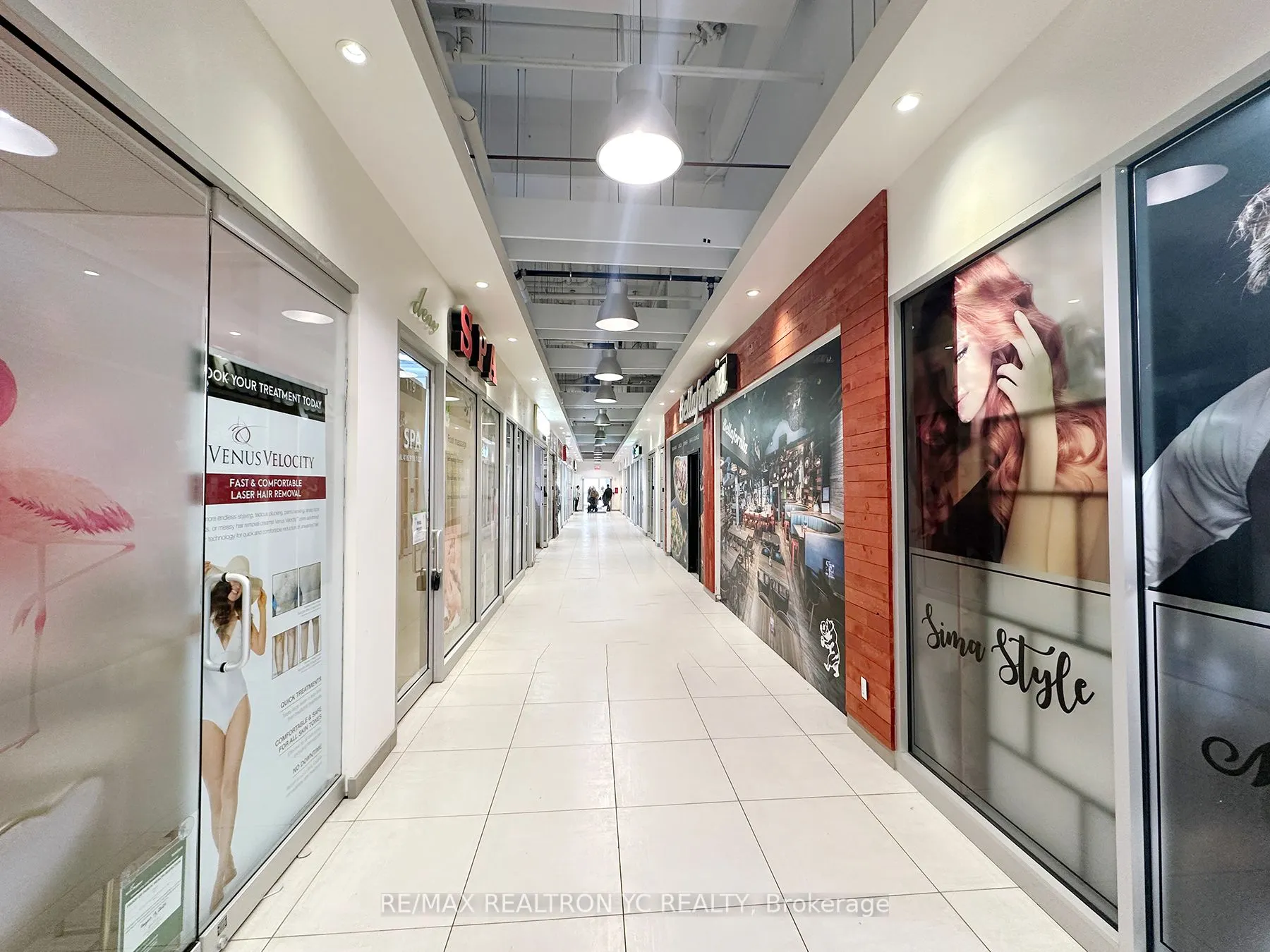 7181 Yonge Street, #120-121