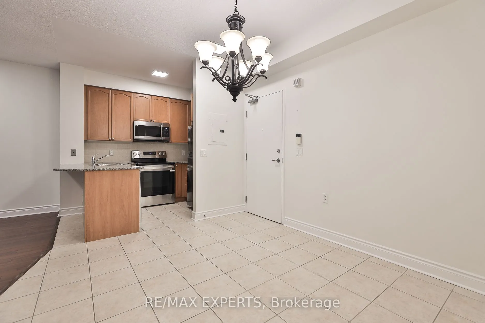8201 ISLINGTON Avenue, #319