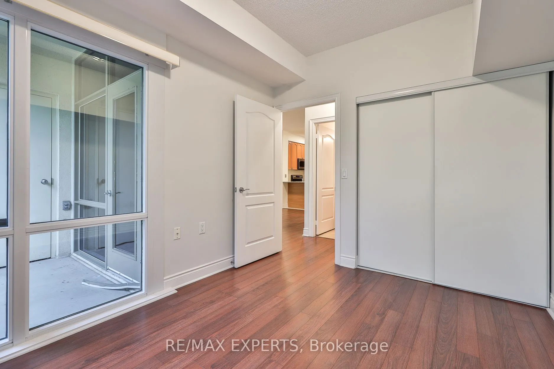 8201 ISLINGTON Avenue, #319