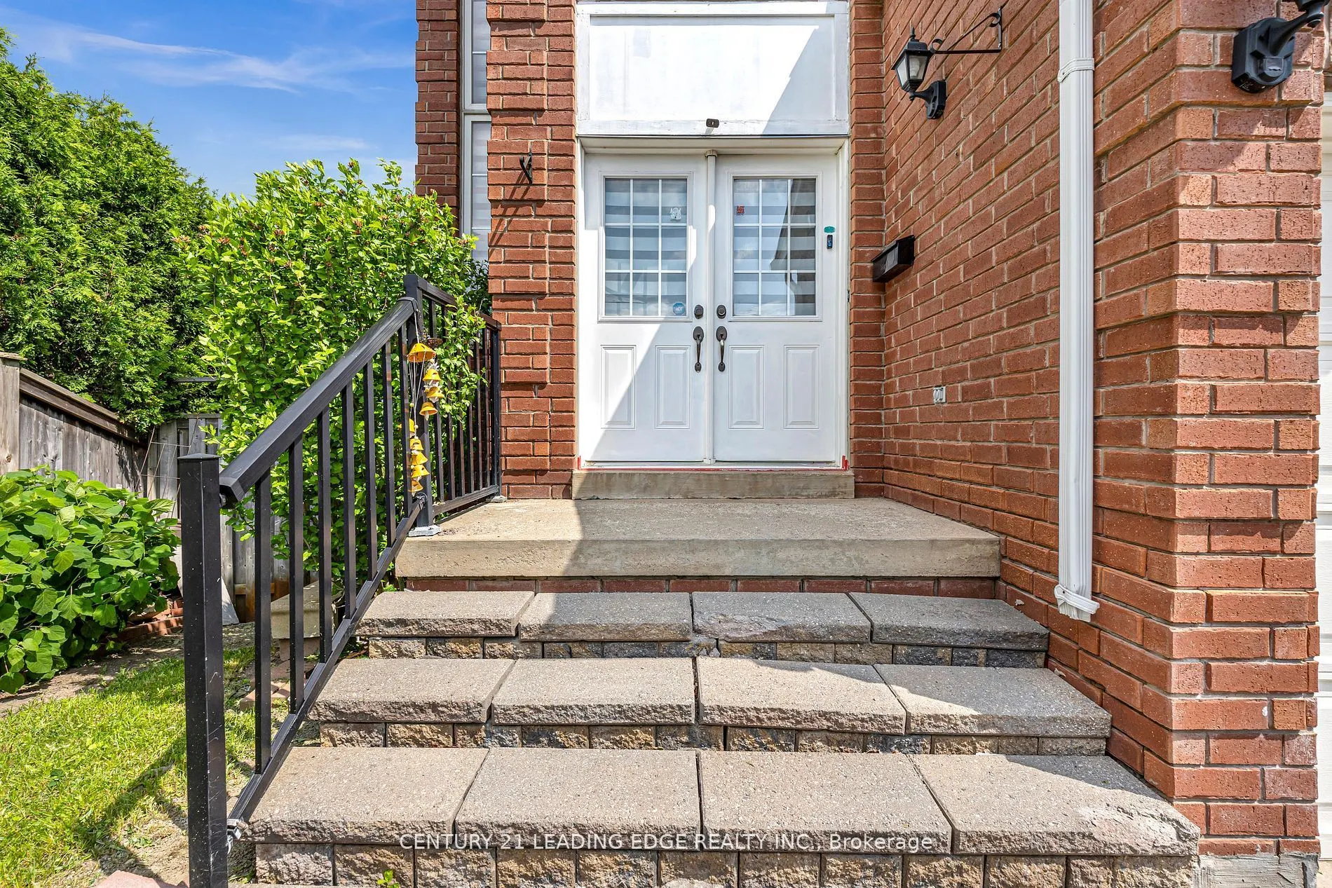 40 Ann Louise Crescent