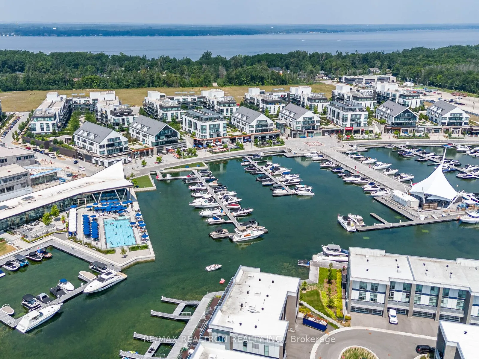 333 Sea Ray Avenue, #D425