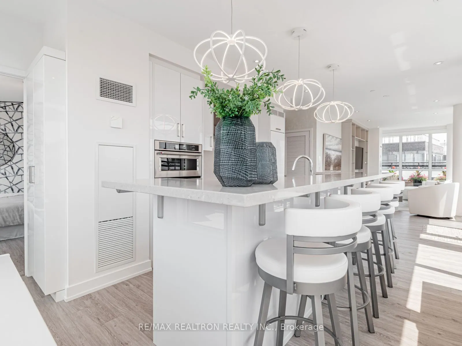 333 Sea Ray Avenue, #D425