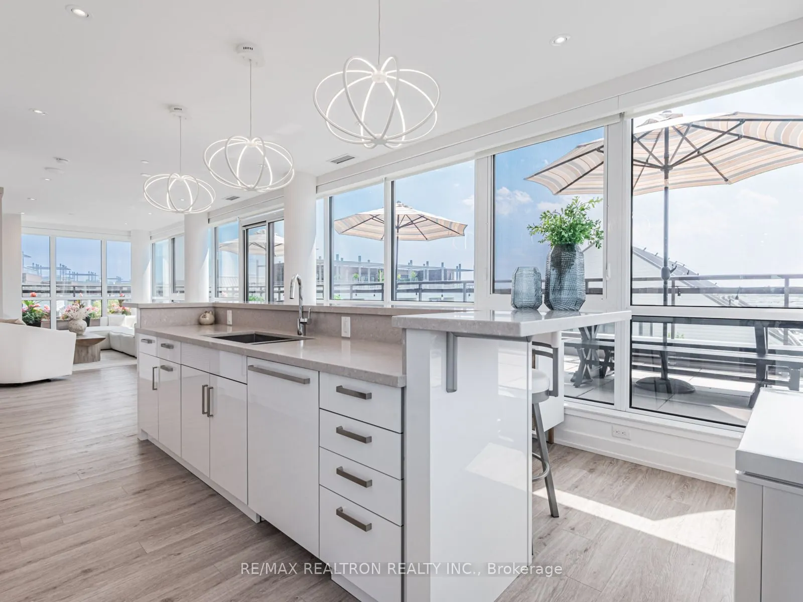 333 Sea Ray Avenue, #D425