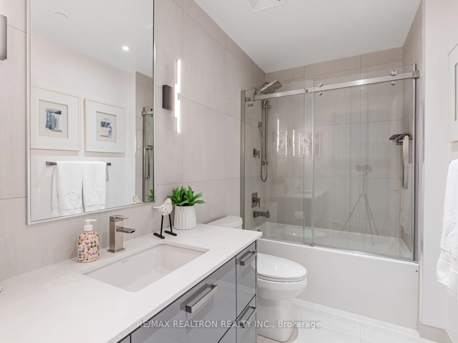 333 Sea Ray Avenue, #D425