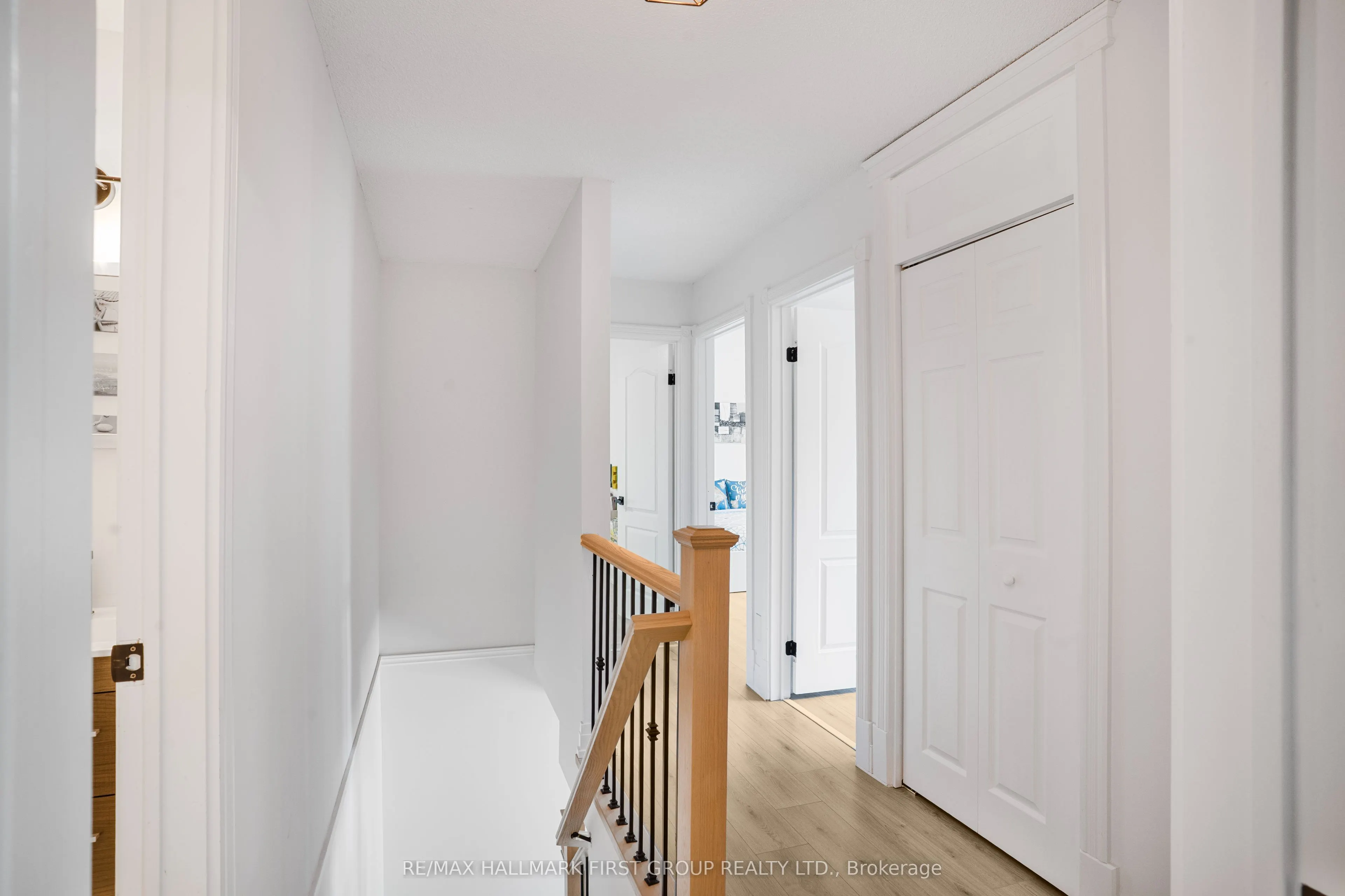 974 Vance Crescent