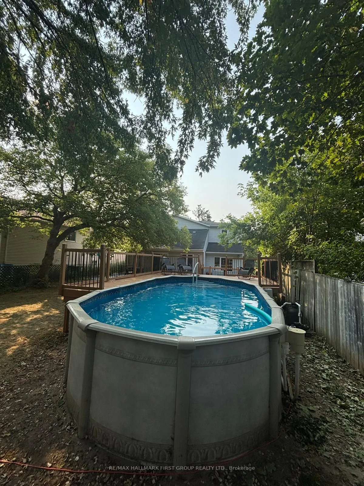 974 Vance Crescent