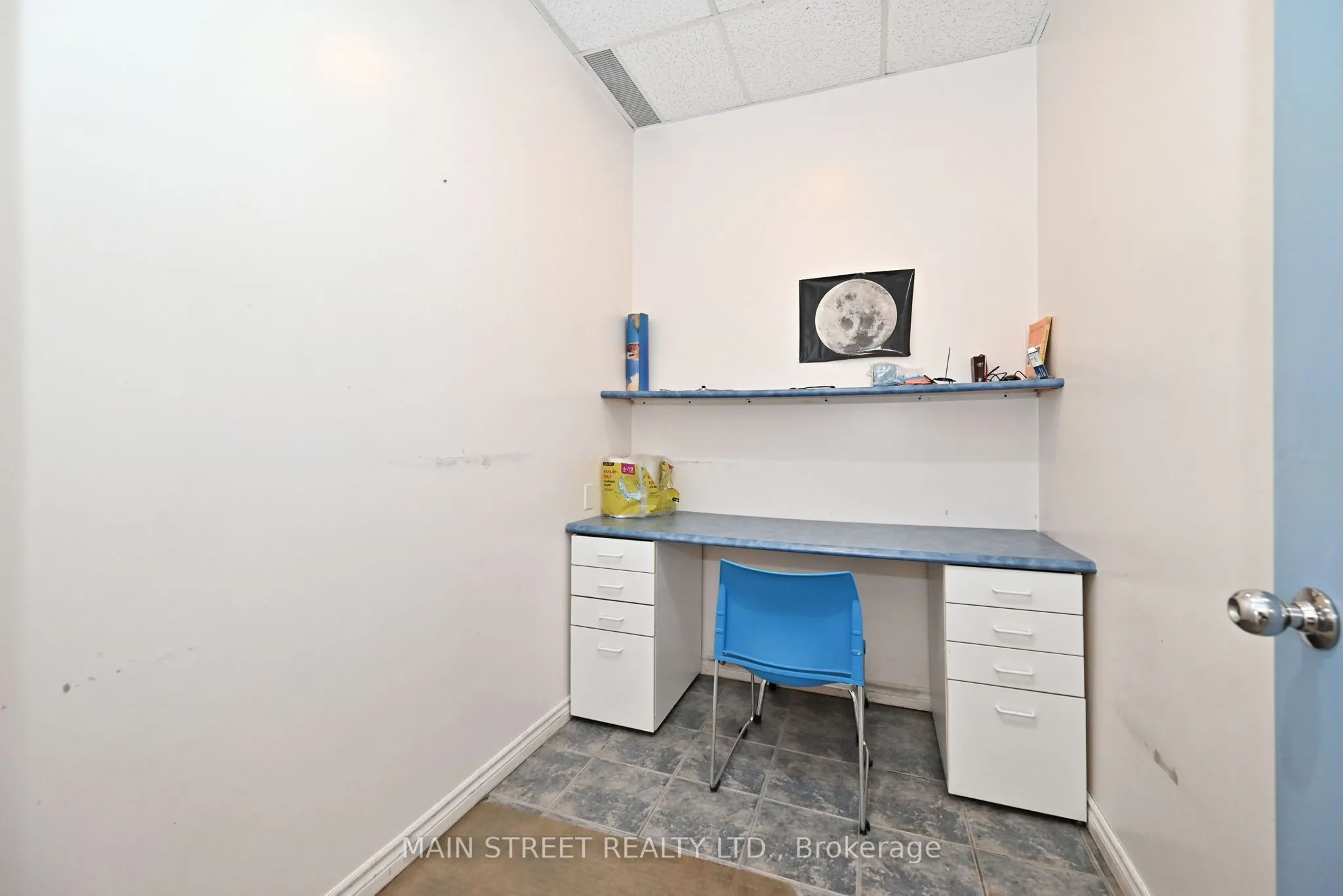 200 Davis Drive, #6